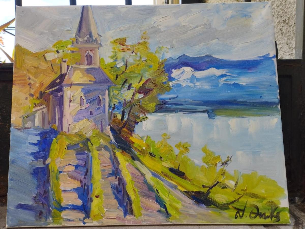 Inspiration room, lake, mountains, balcony in Montreux city center