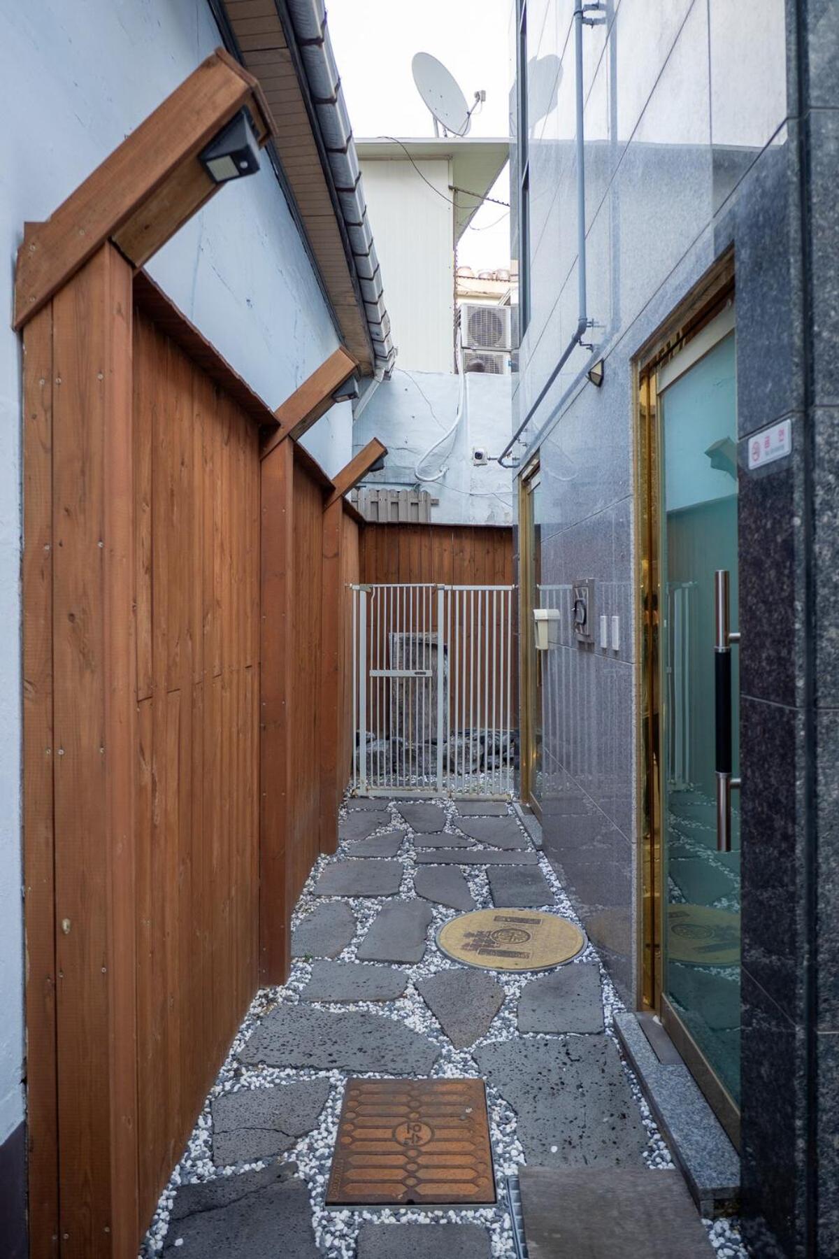 스테이 포즈 서울 Stay Pause- Serene Loft Retreat in Seoul