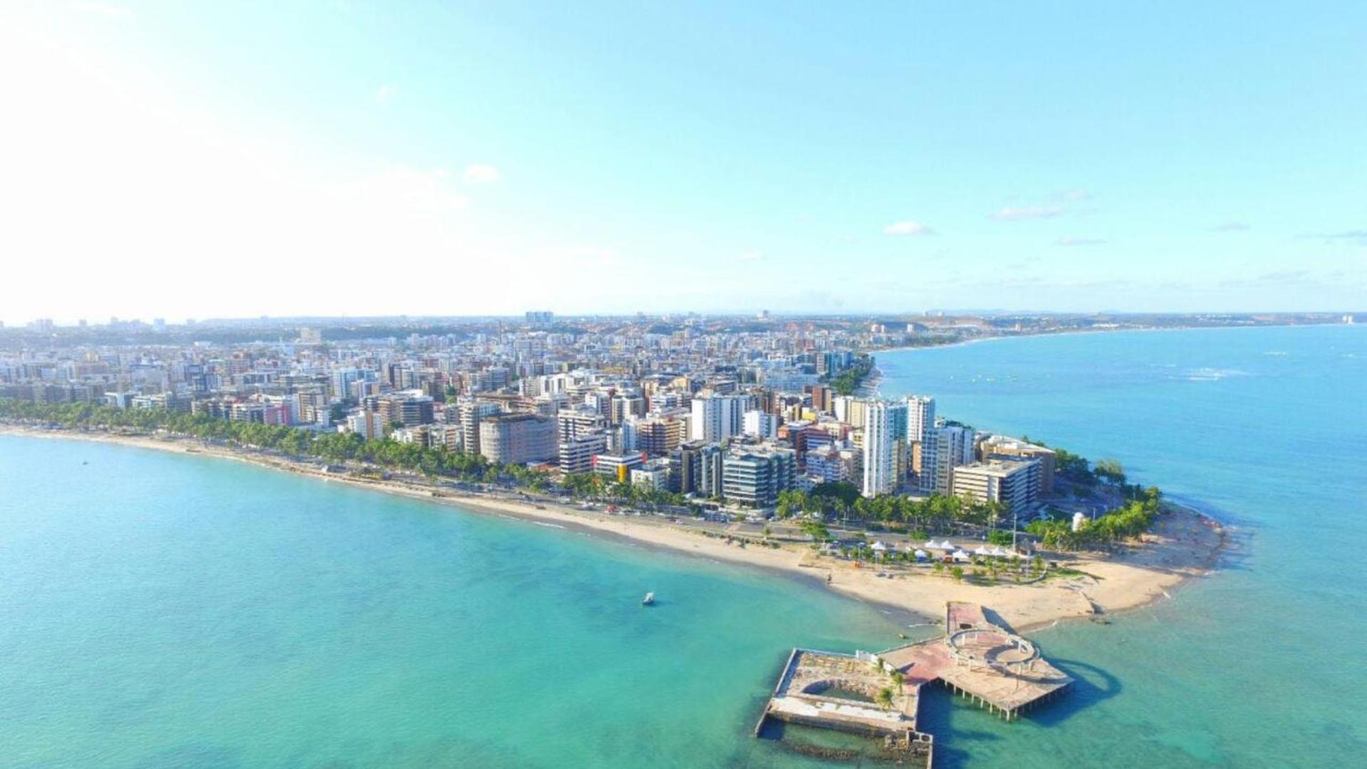 Quarto e Sala na Ponta Verde e Pajuçara