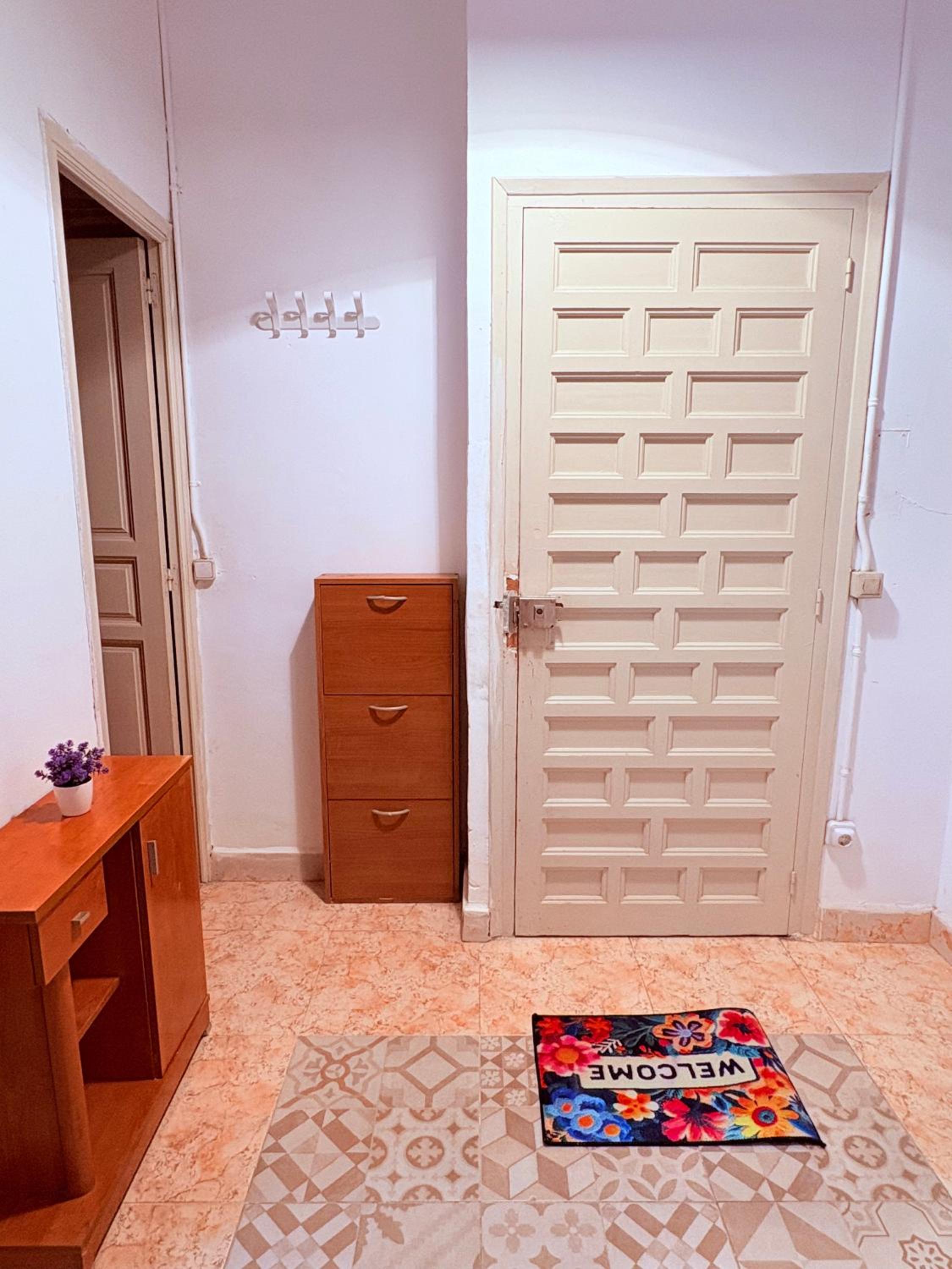 Amazing and stylish flat for 4 people with breakfast included 2 blocks away from Poblenou beach