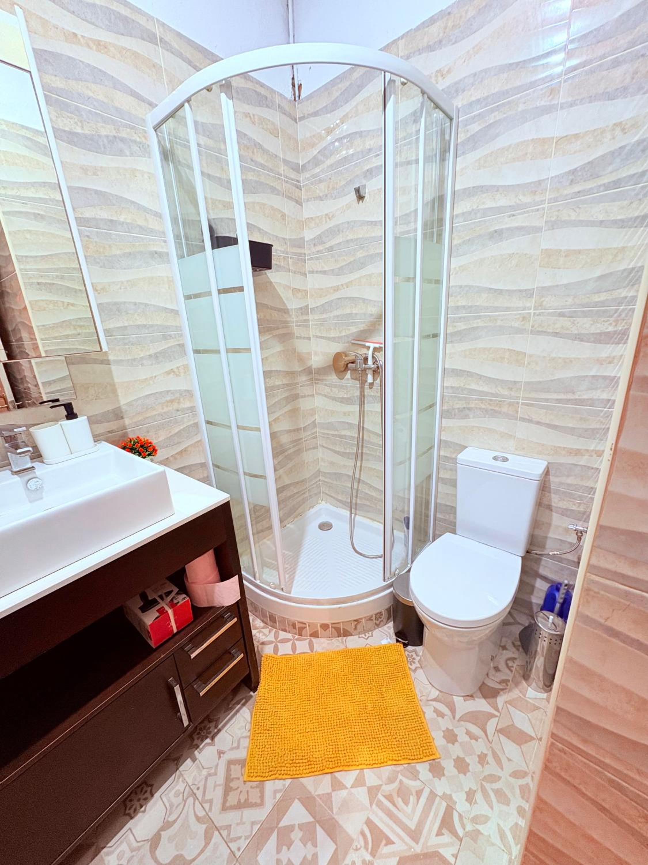 Amazing and stylish flat for 4 people with breakfast included 2 blocks away from Poblenou beach