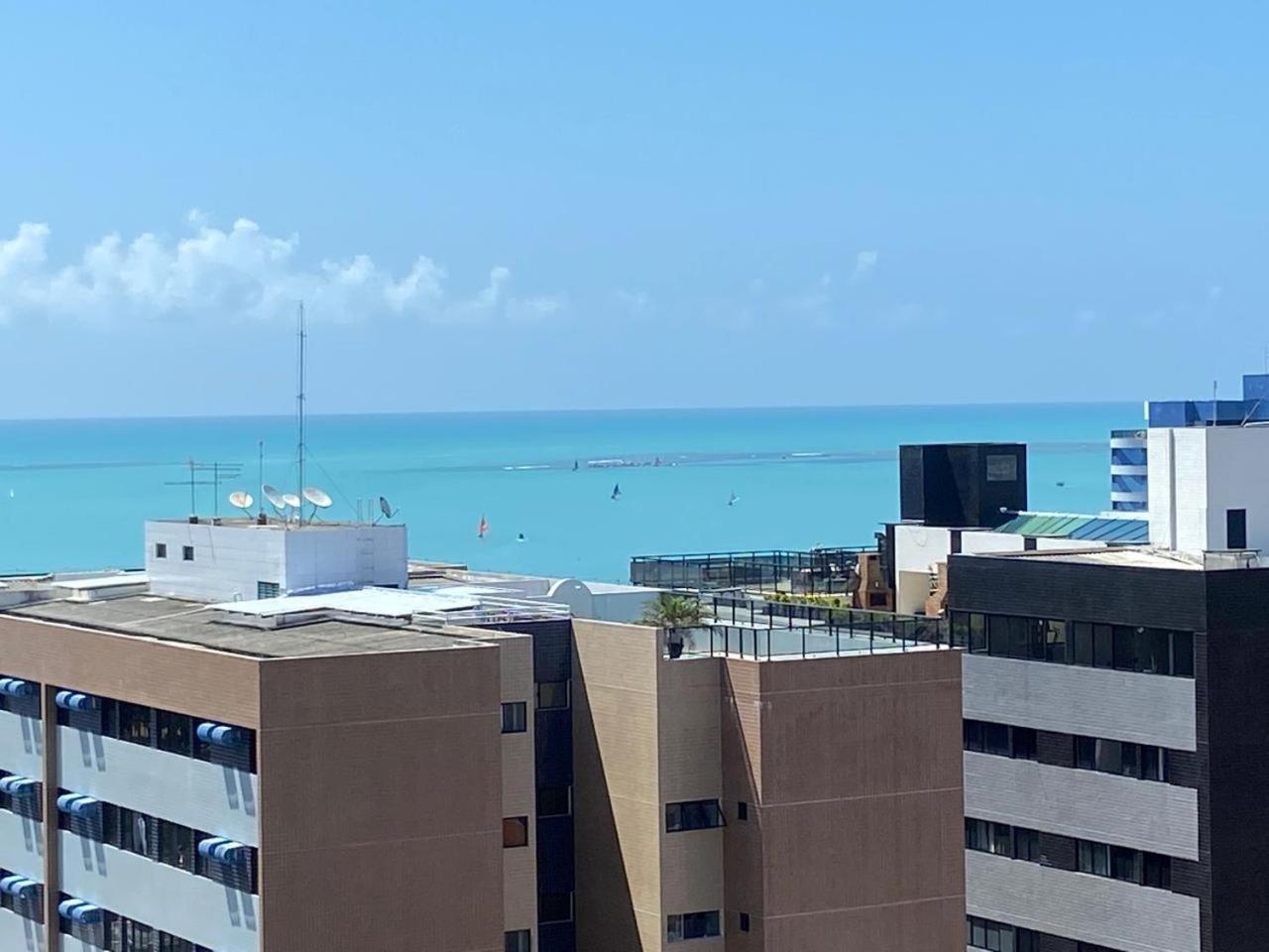 Quarto e Sala na Ponta Verde e Pajuçara