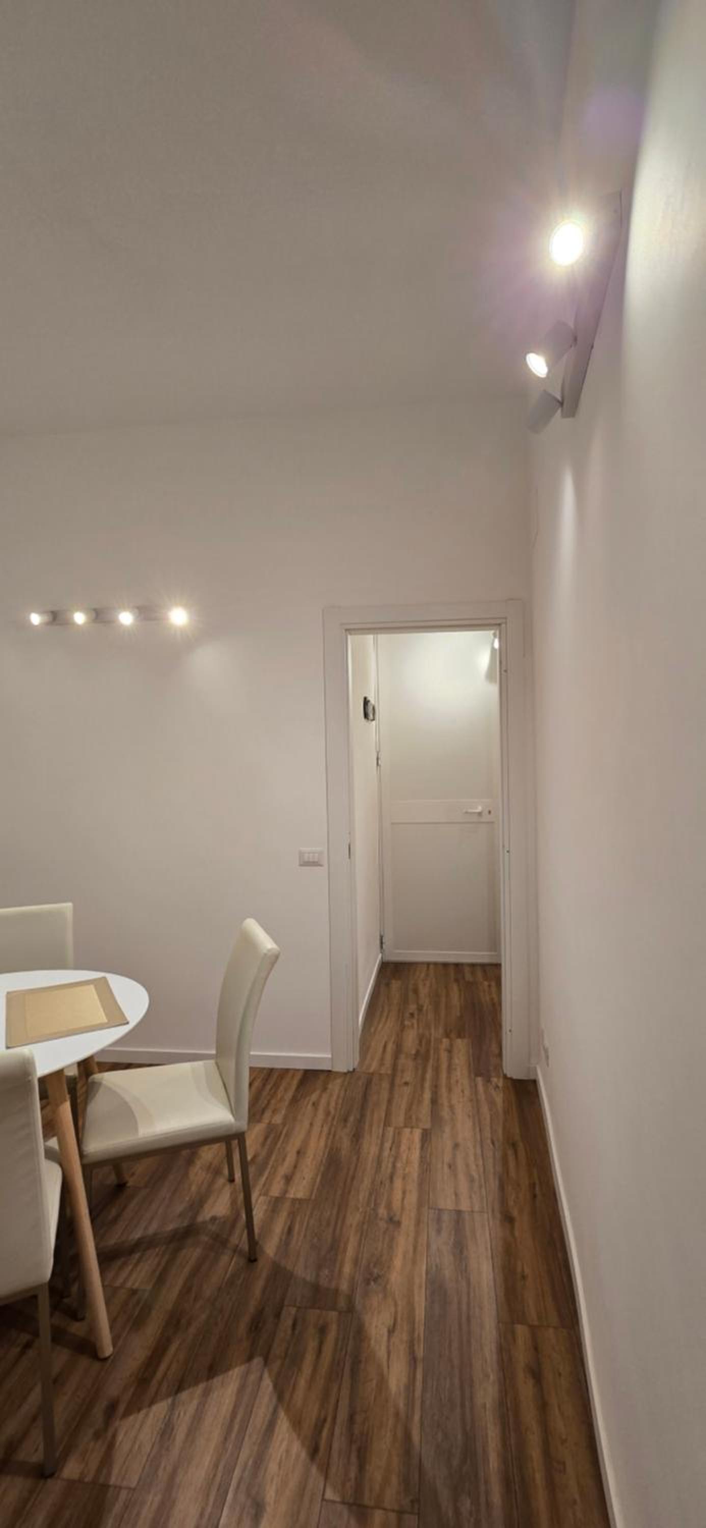 Rooms And Comfort Apartment