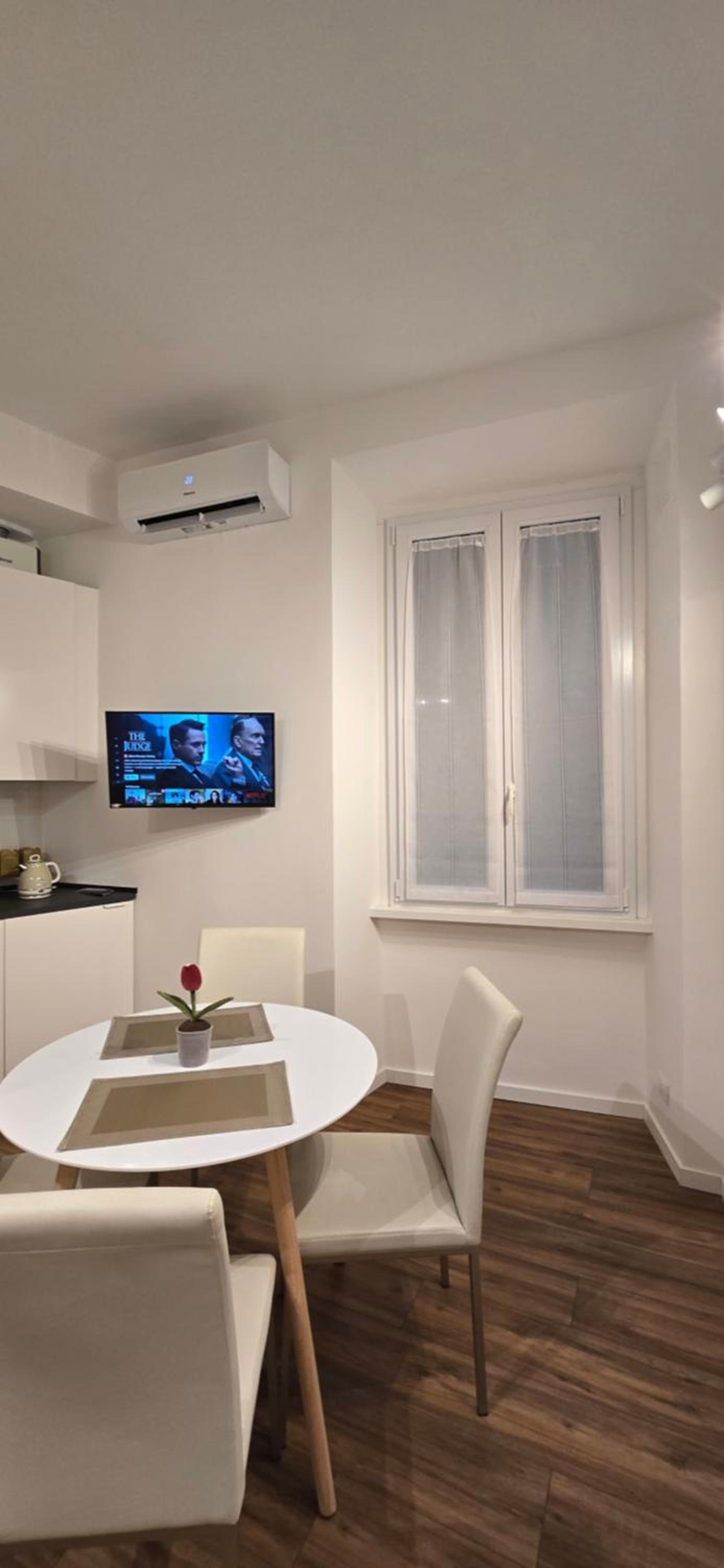 Rooms And Comfort Apartment