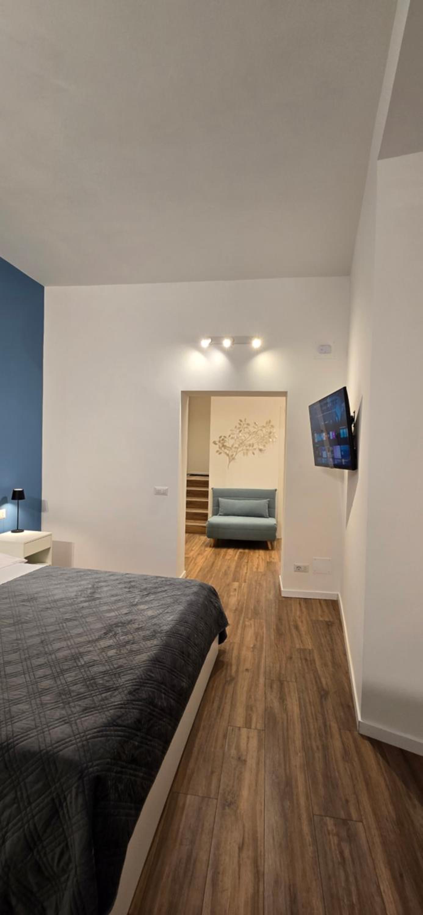 Rooms And Comfort Apartment