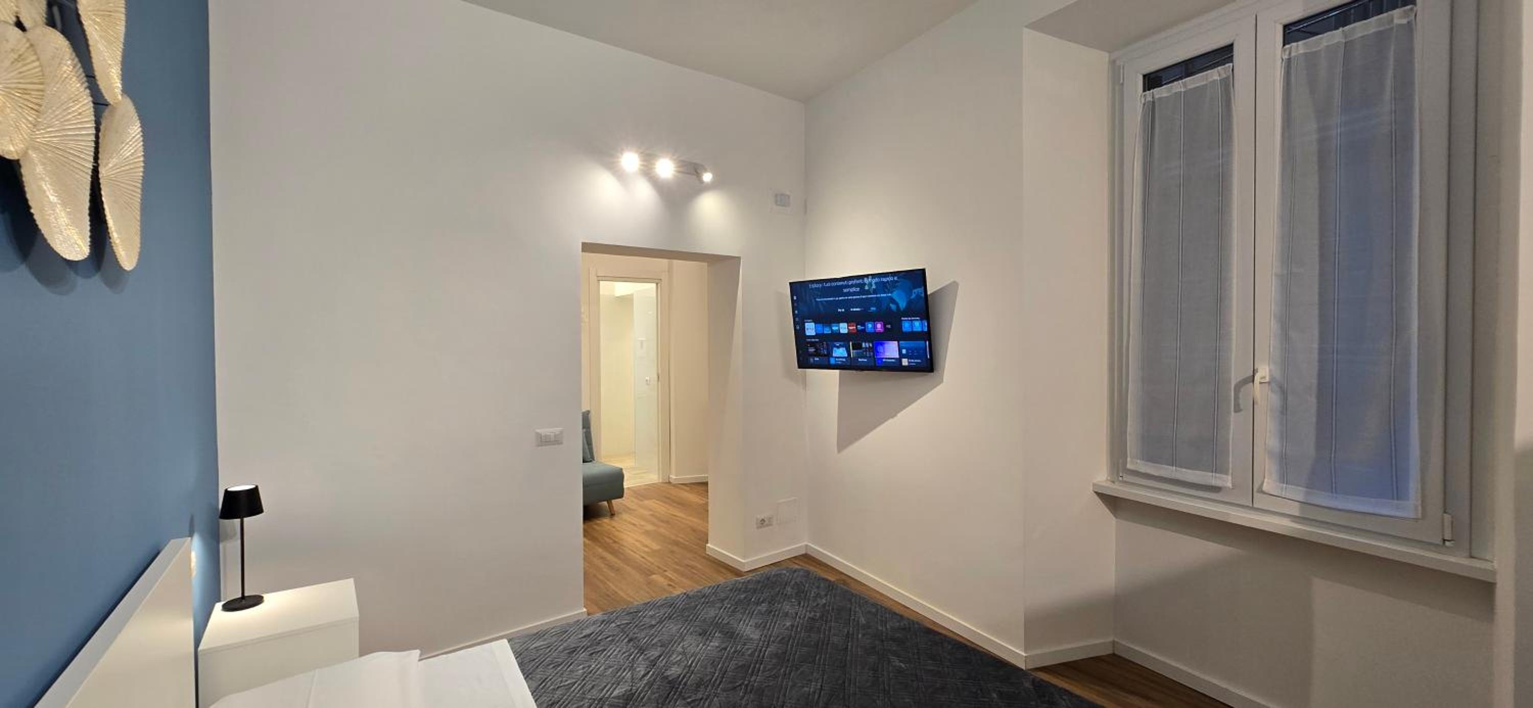 Rooms And Comfort Apartment