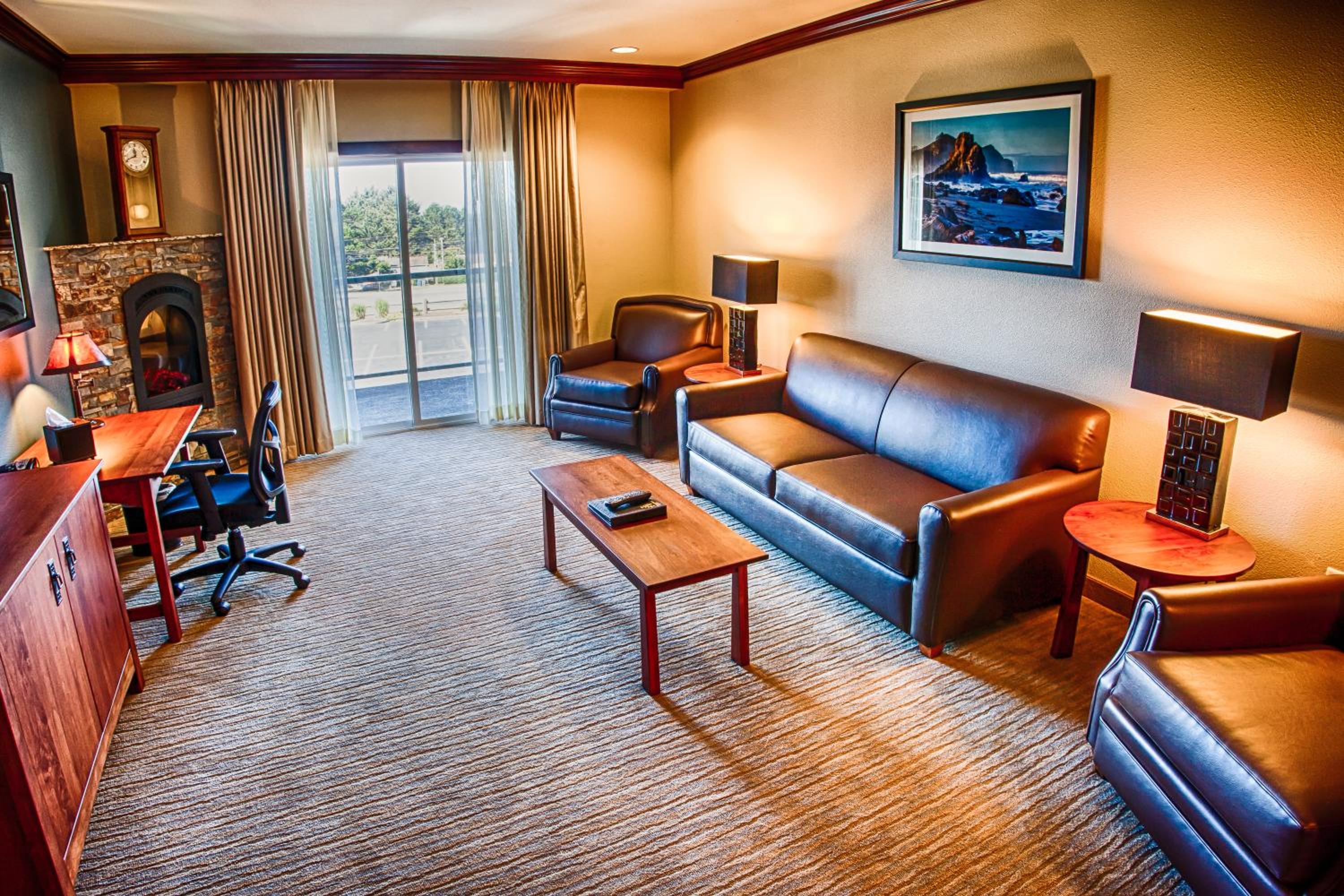 Lucky 7 Casino & Hotel (Howonquet Lodge)
