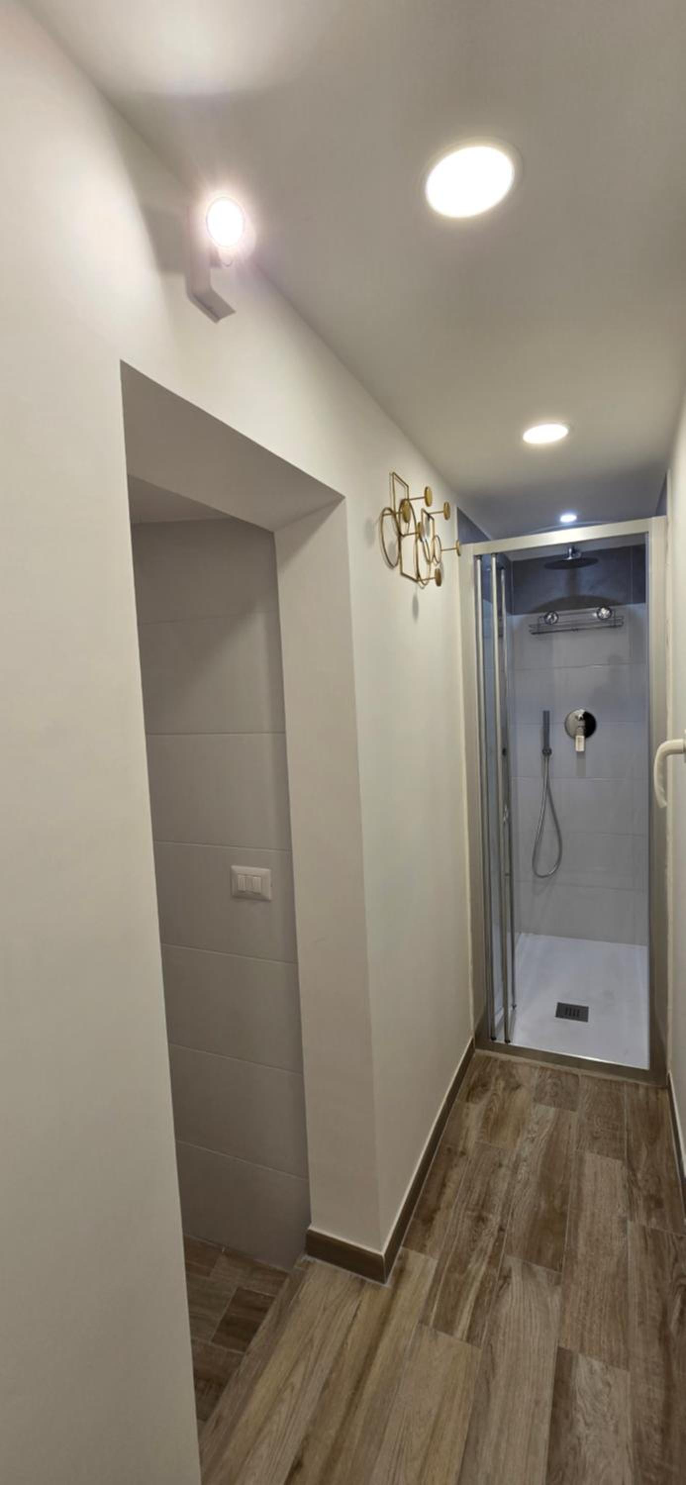 Rooms And Comfort Apartment