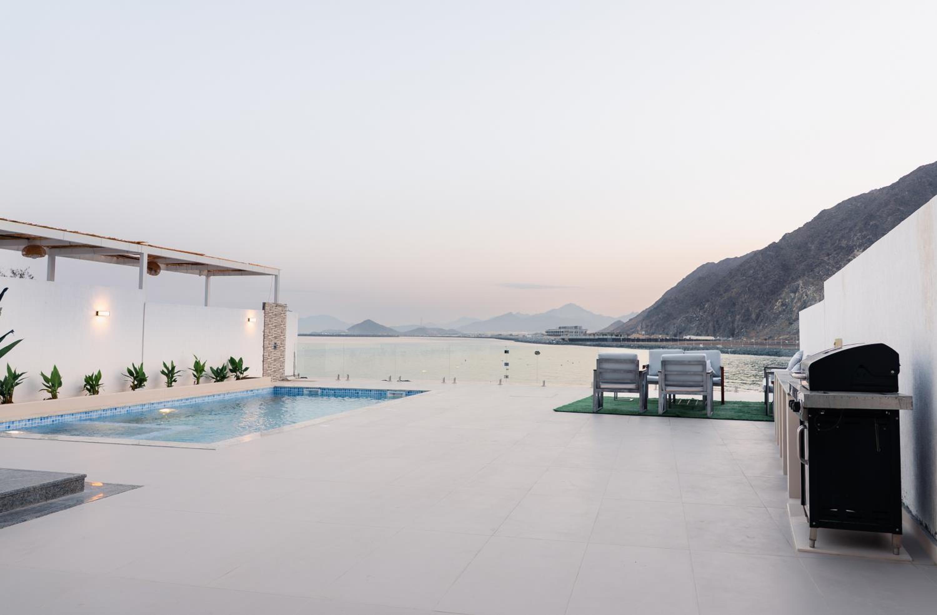 Al Dana Vitamin Sea Villa