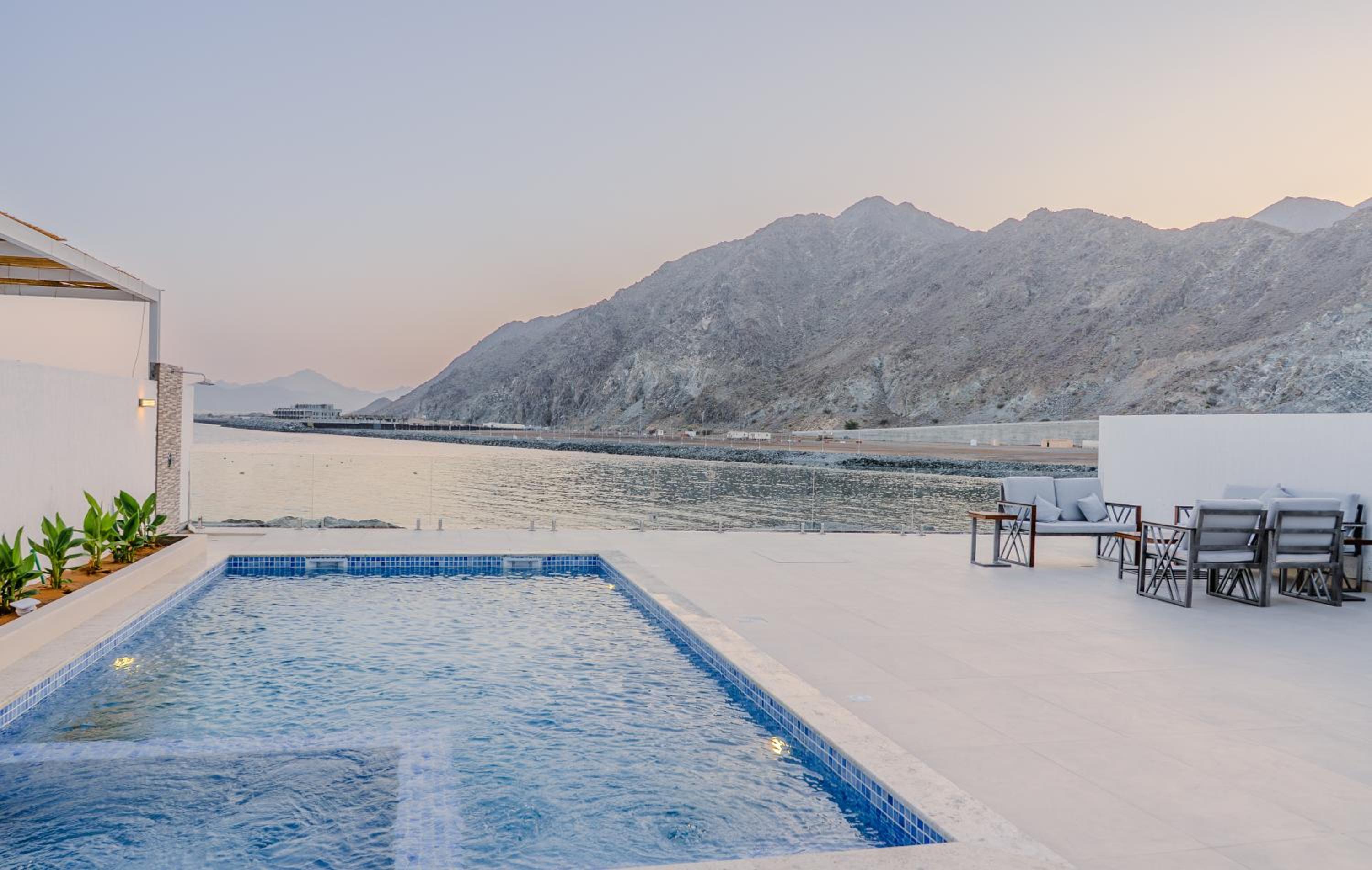 Al Dana Vitamin Sea Villa