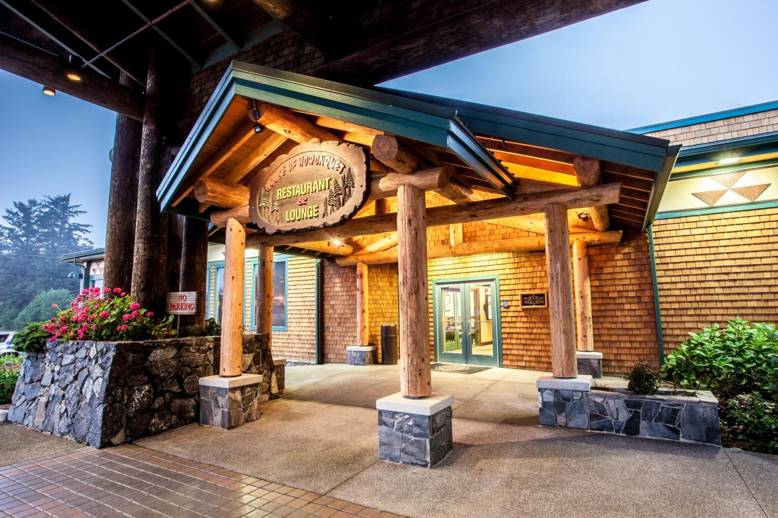 Lucky 7 Casino & Hotel (Howonquet Lodge)