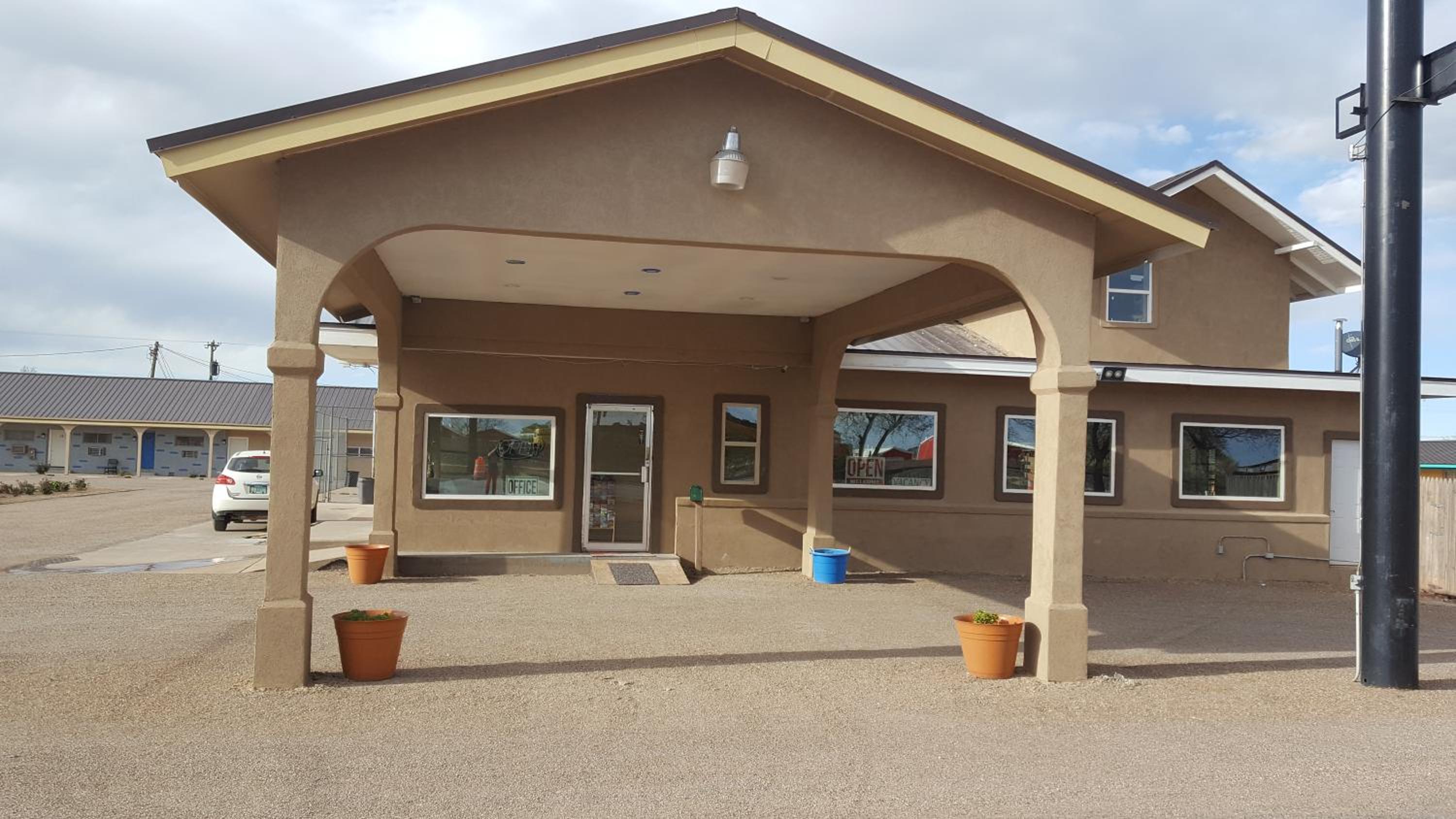 Clovis Vacations - Choice Inn - Property Image 4