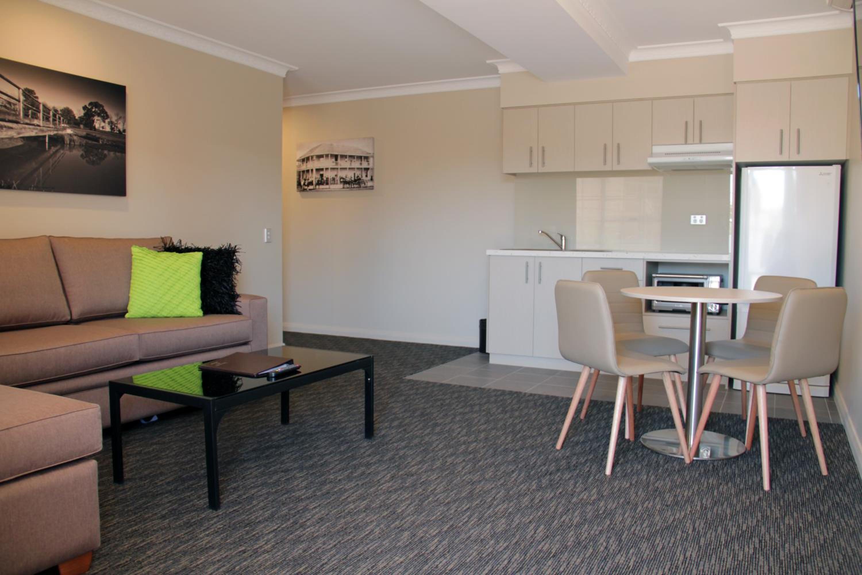 Mercure Orange