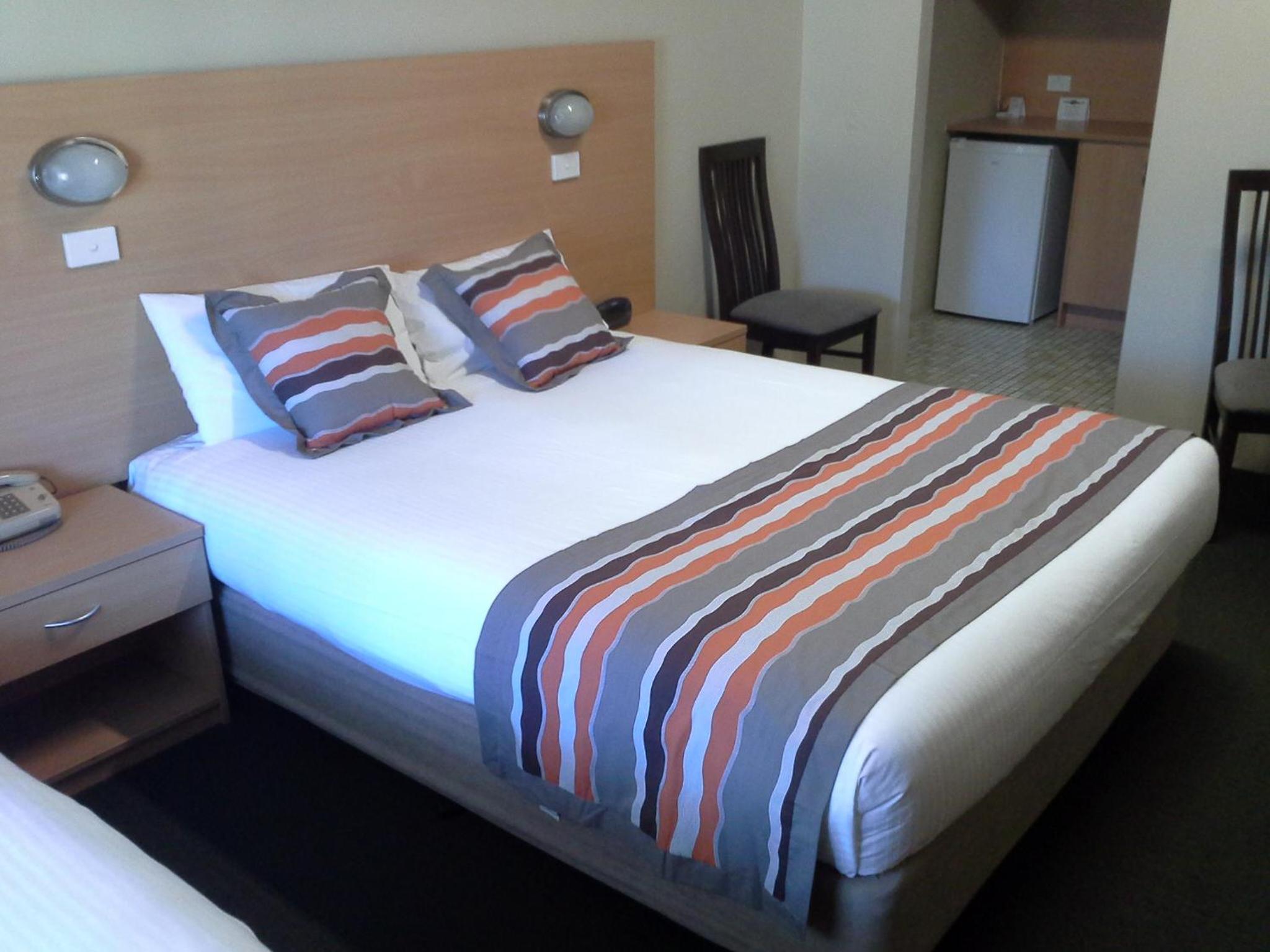 Hideaway Motor Inn