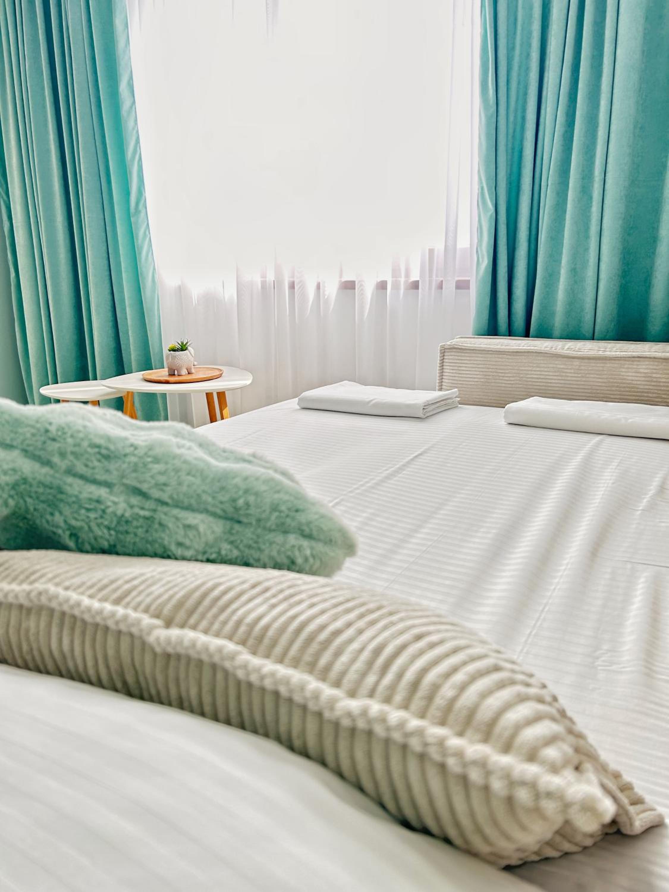 Infinity Blue Apartment-Complex Carpe Diem - FREE PARKING