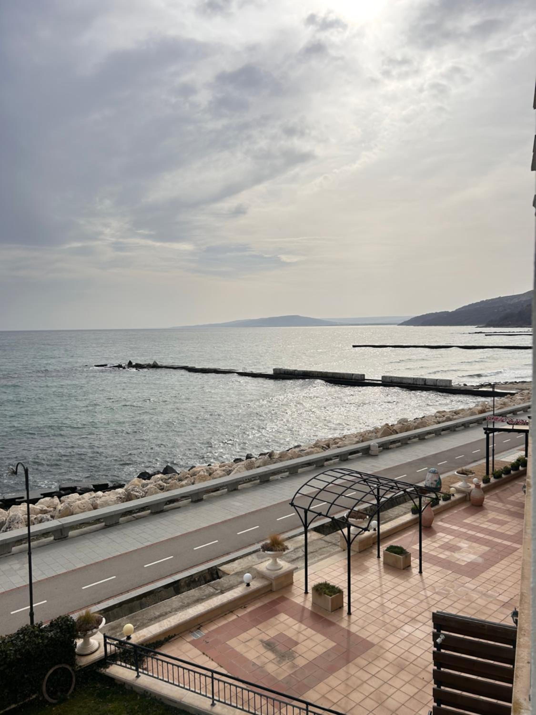 Infinity Blue Apartment-Complex Carpe Diem - FREE PARKING