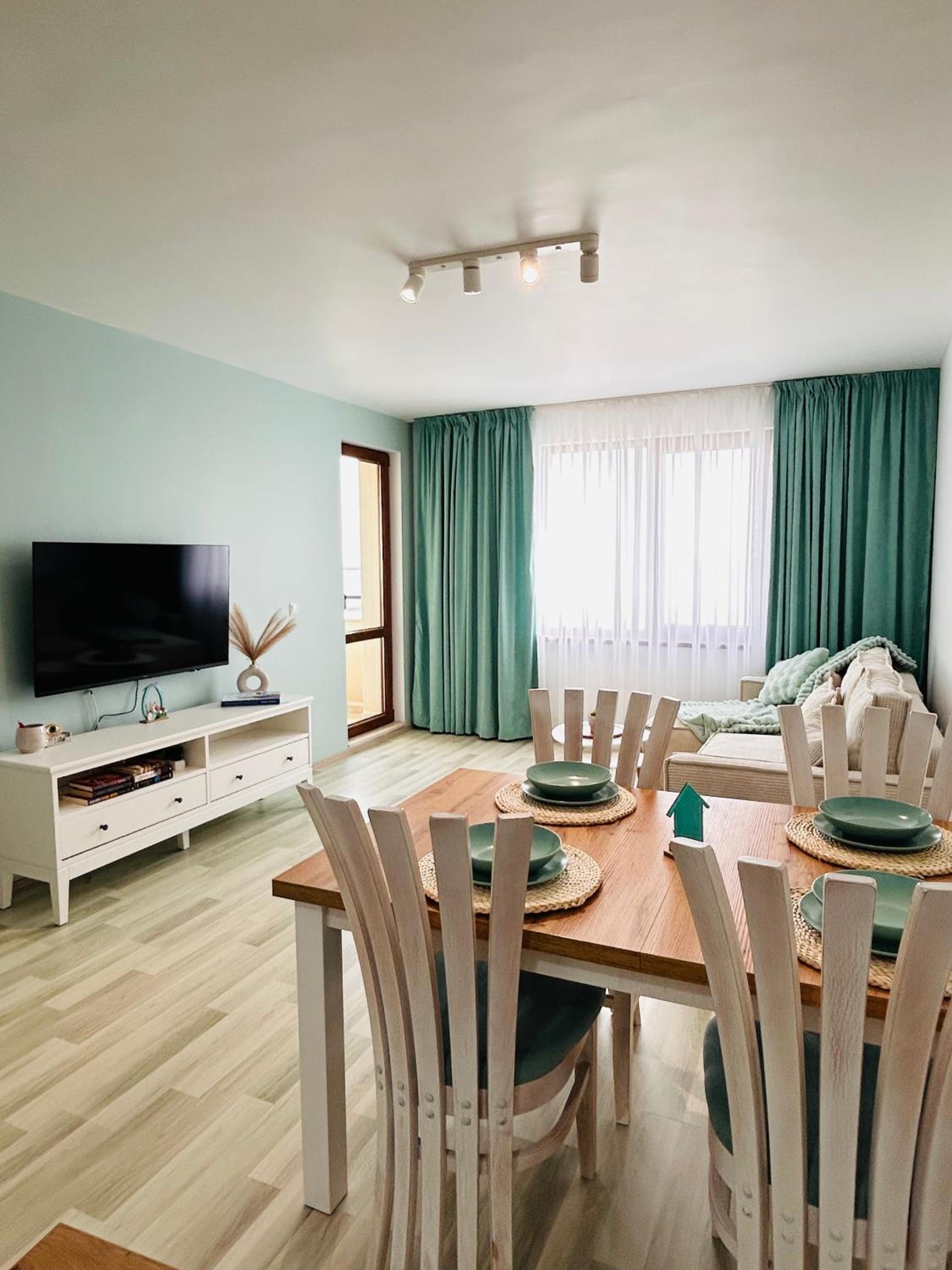 Infinity Blue Apartment-Complex Carpe Diem - FREE PARKING