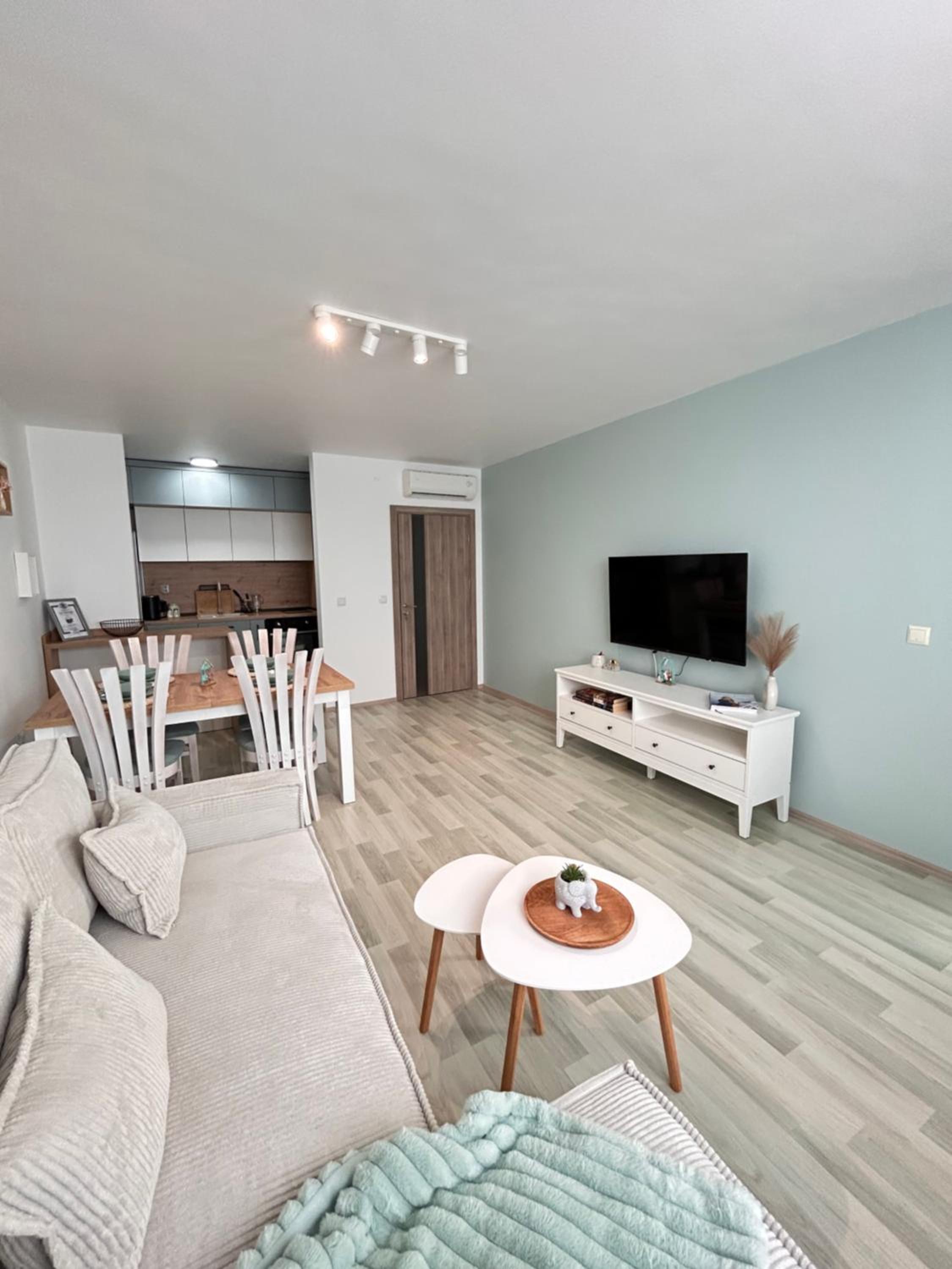 Infinity Blue Apartment-Complex Carpe Diem - FREE PARKING