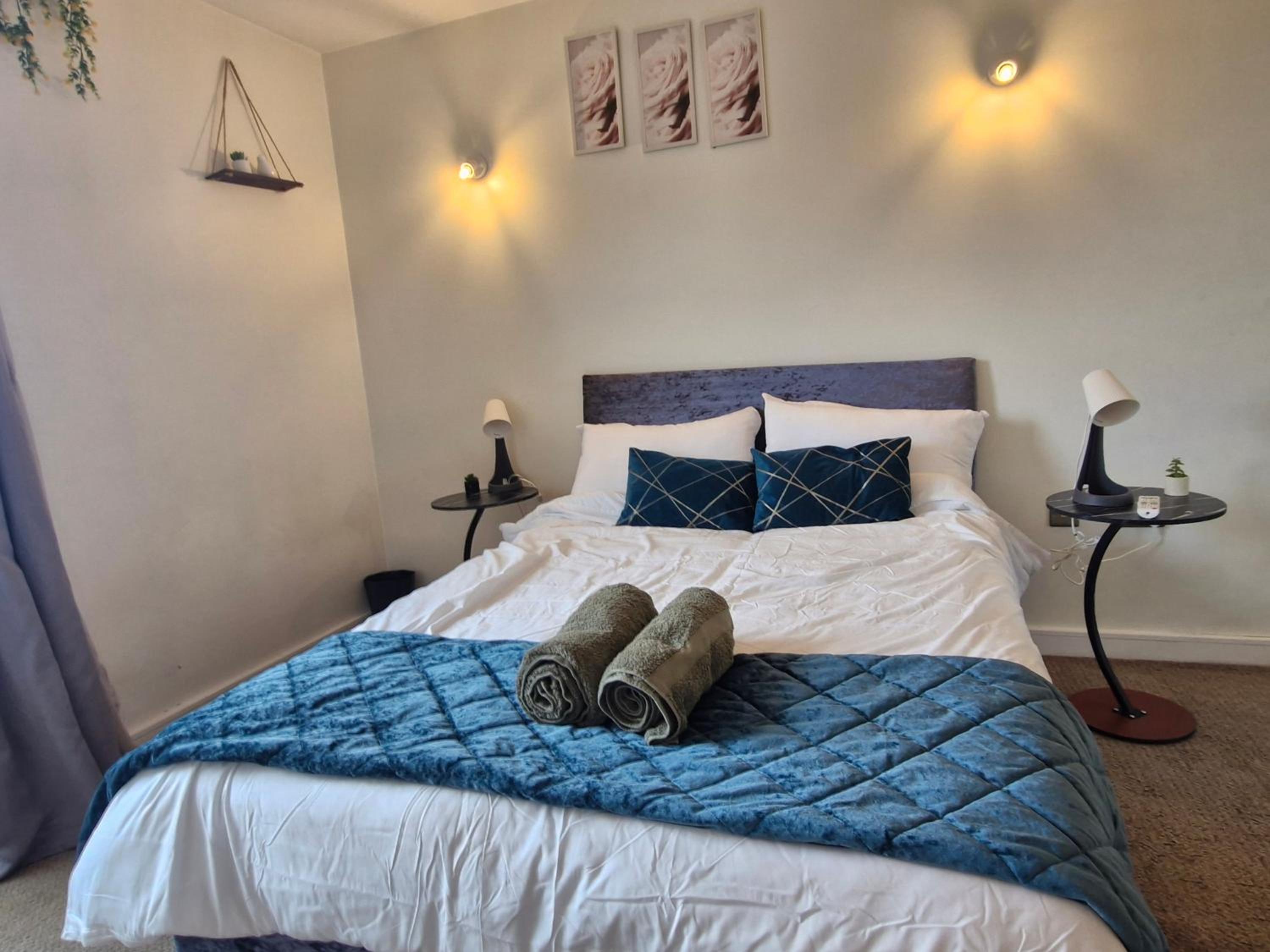 Slough Luxhaven Elegant One-Bed Apartment on High Street