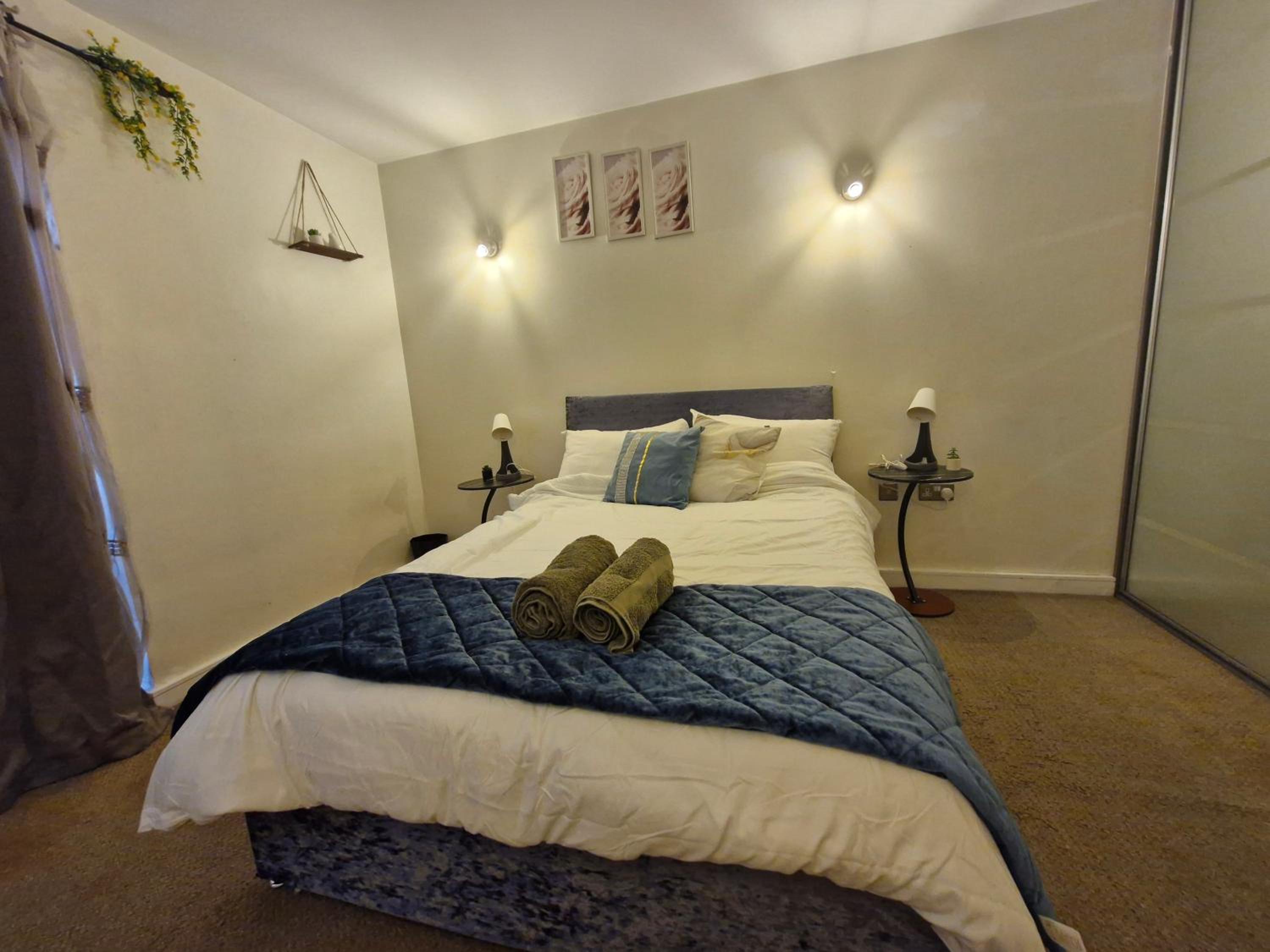 Slough Luxhaven Elegant One-Bed Apartment on High Street