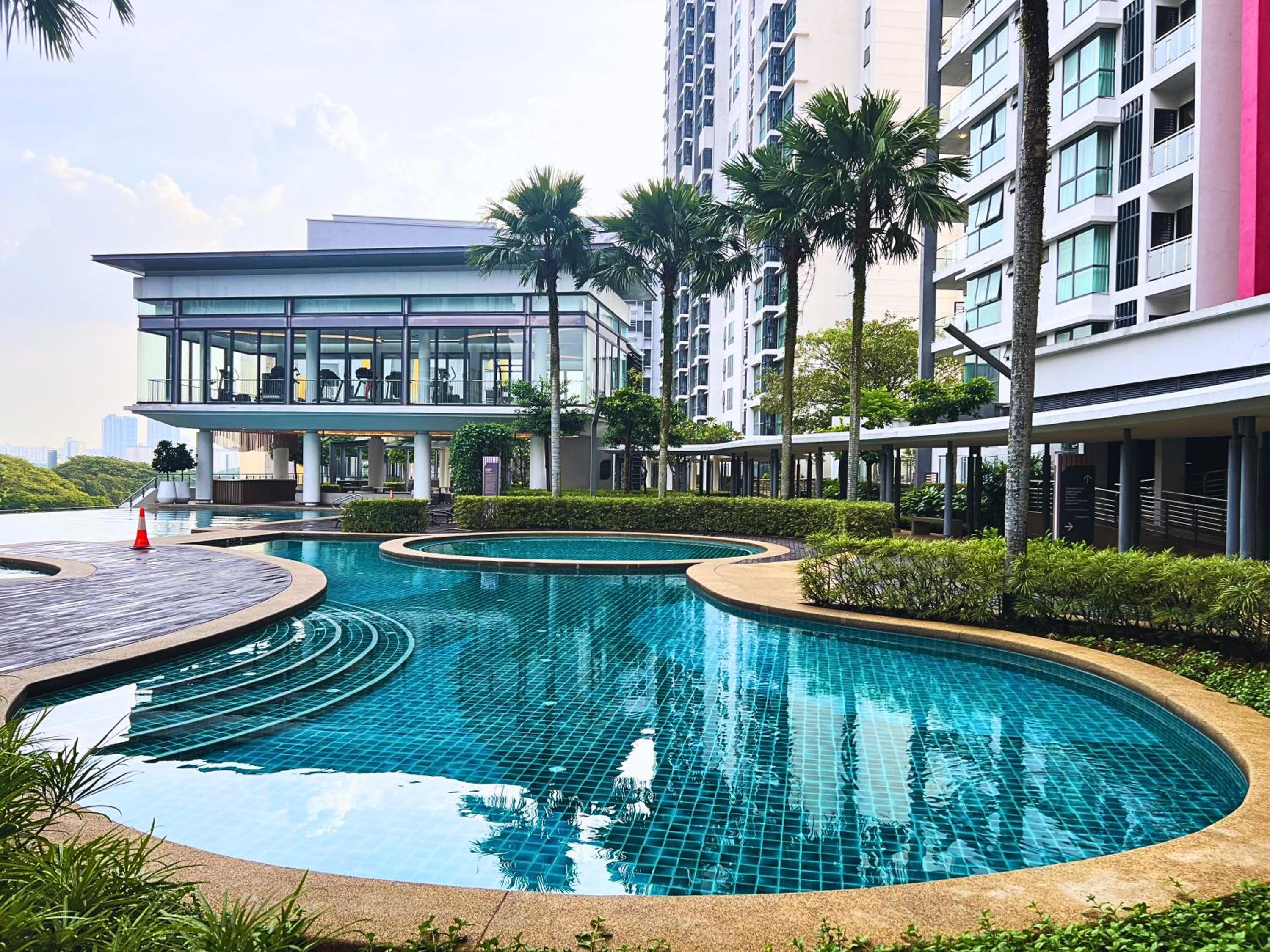 V Residence Sunway Velocity Kuala Lumpur by Vivid Stay
