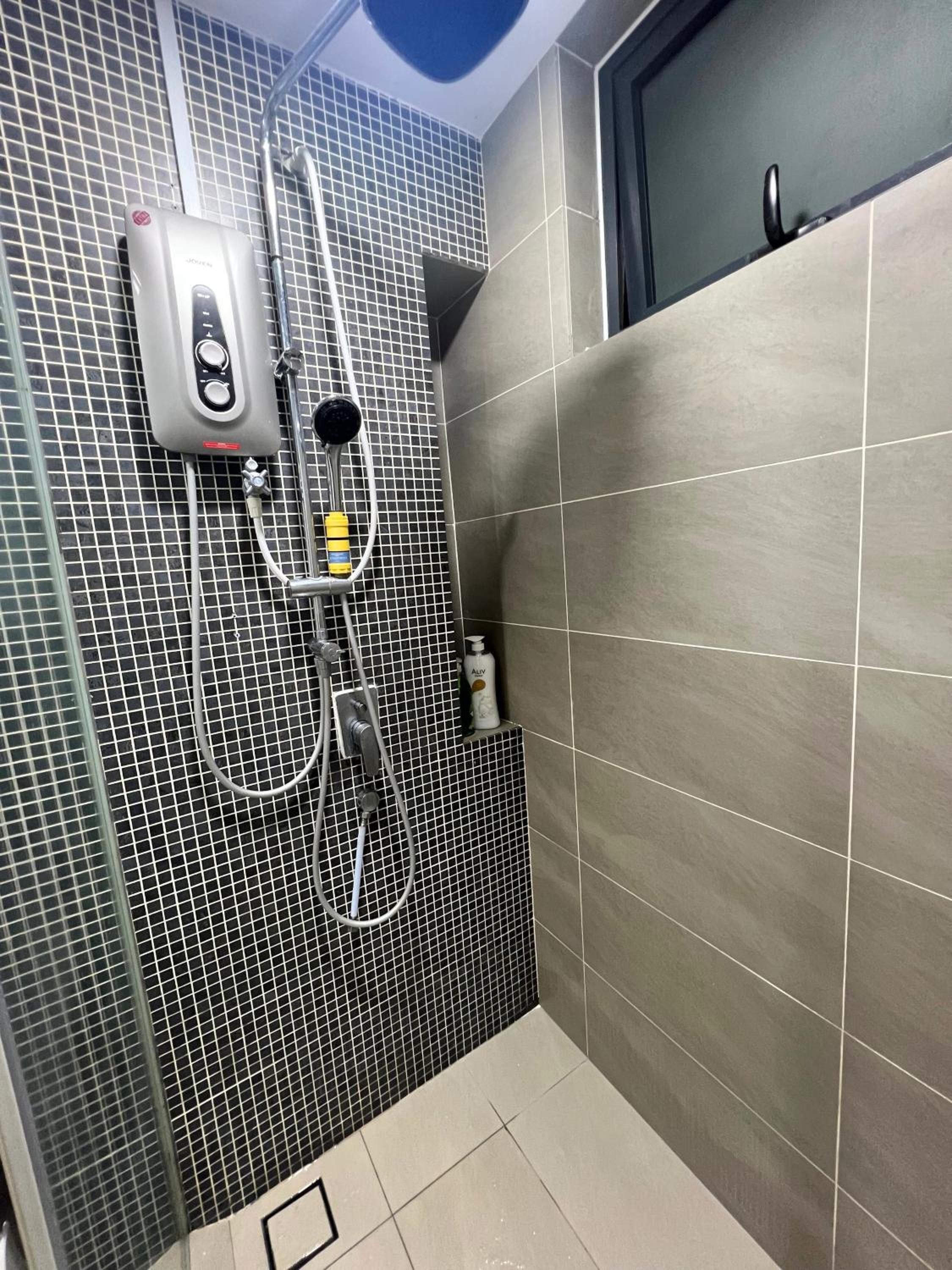 V Residence Sunway Velocity Kuala Lumpur by Vivid Stay