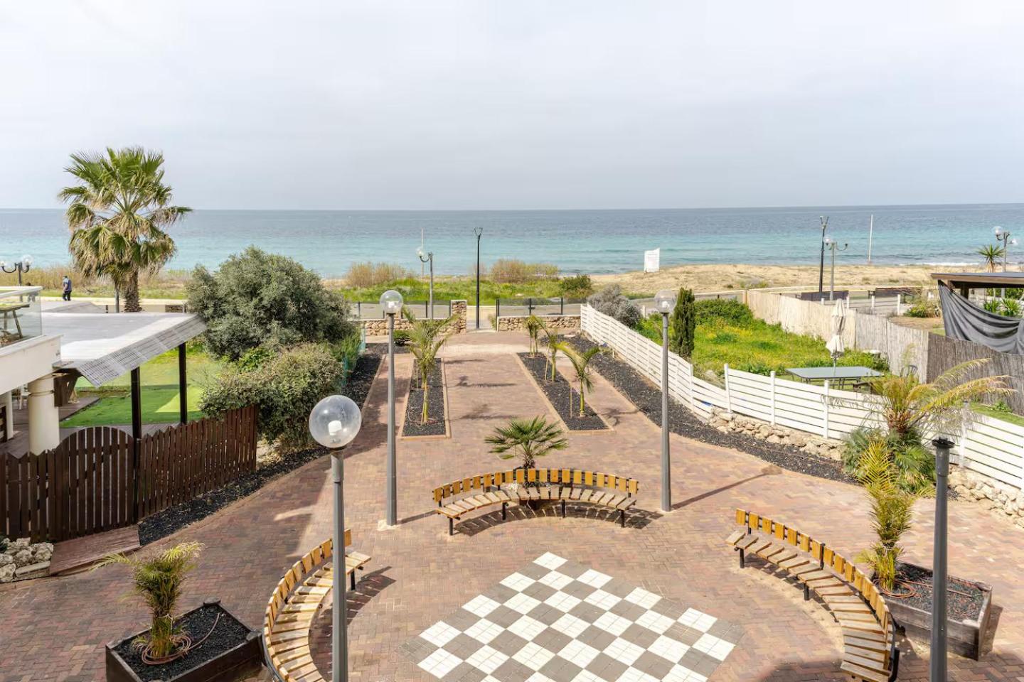 GW932 Gugel Waves Amazing Seaview Apartments