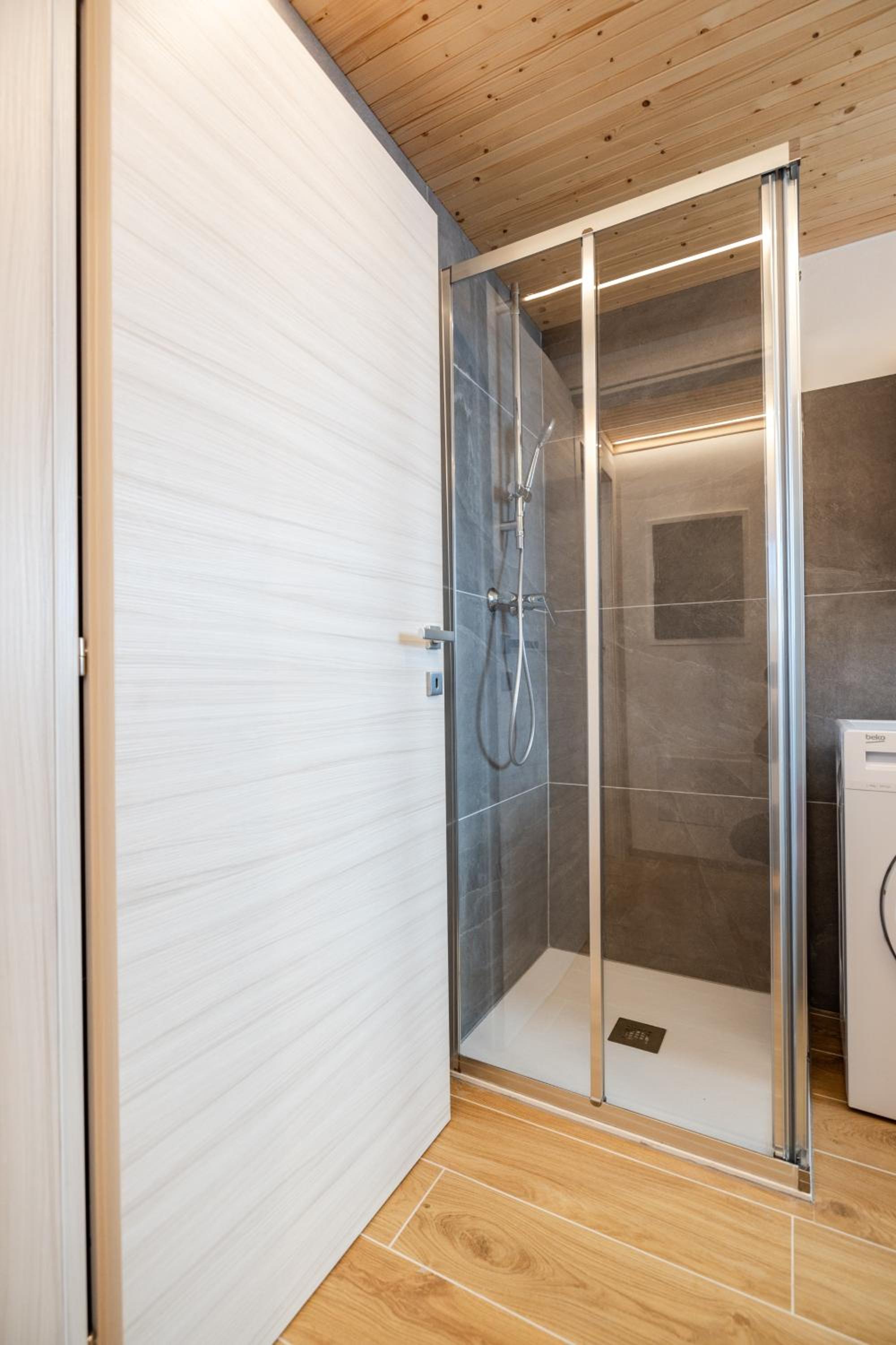 Apartments and holidays Cav Chiara Tione di Trento