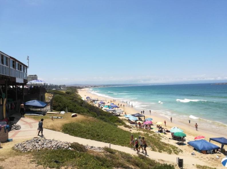 8 De Valle Diaz Beach