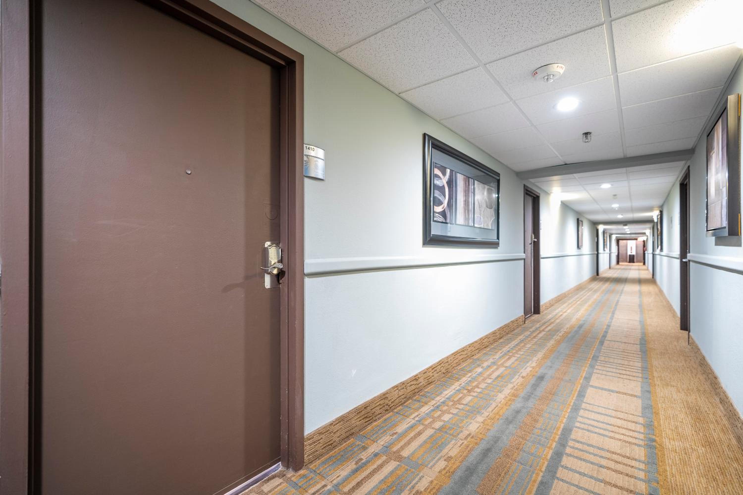Luxury Lakeview Getaway 1 mile Universal Studios
