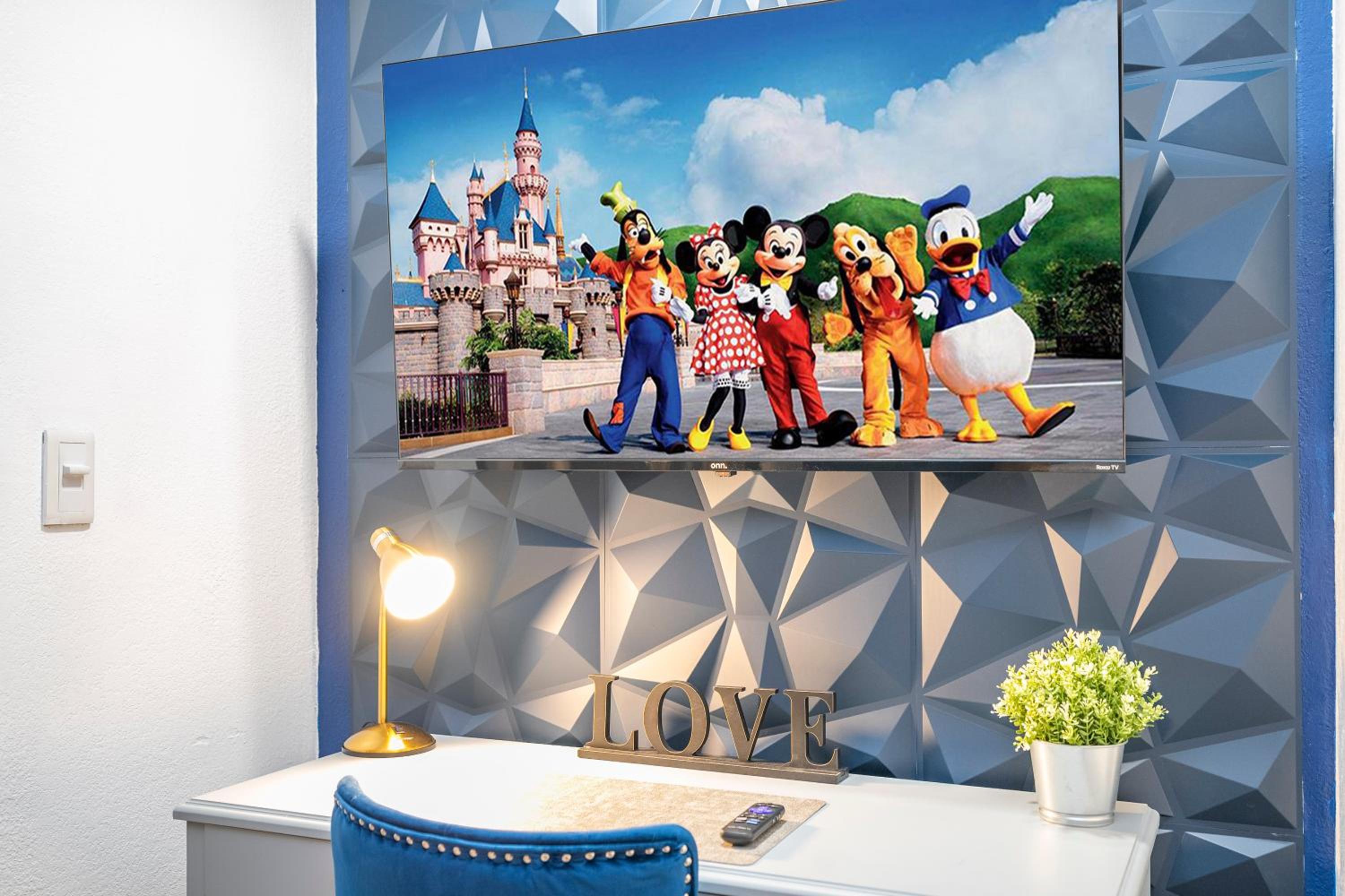 Luxury Lakeview Getaway 1 mile Universal Studios