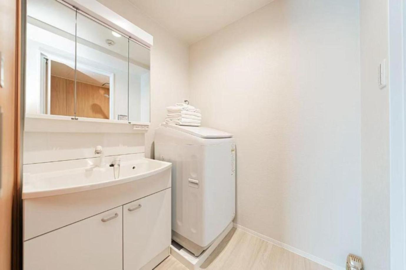 saiei hotel 402