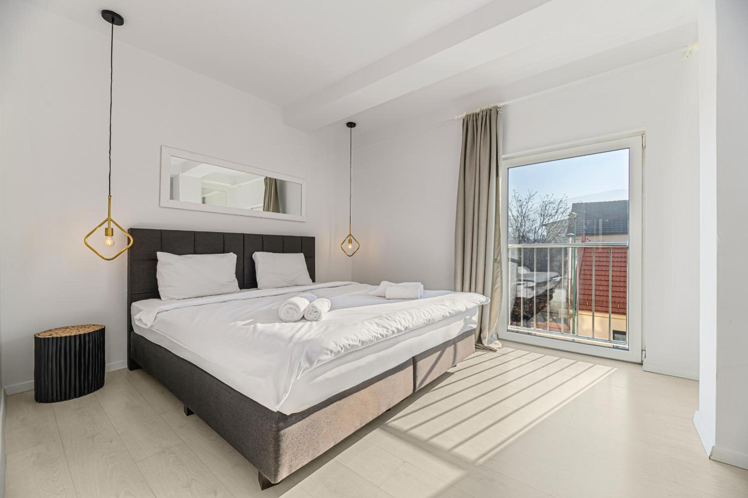 SXB Apartments - Brasov City Center view 2