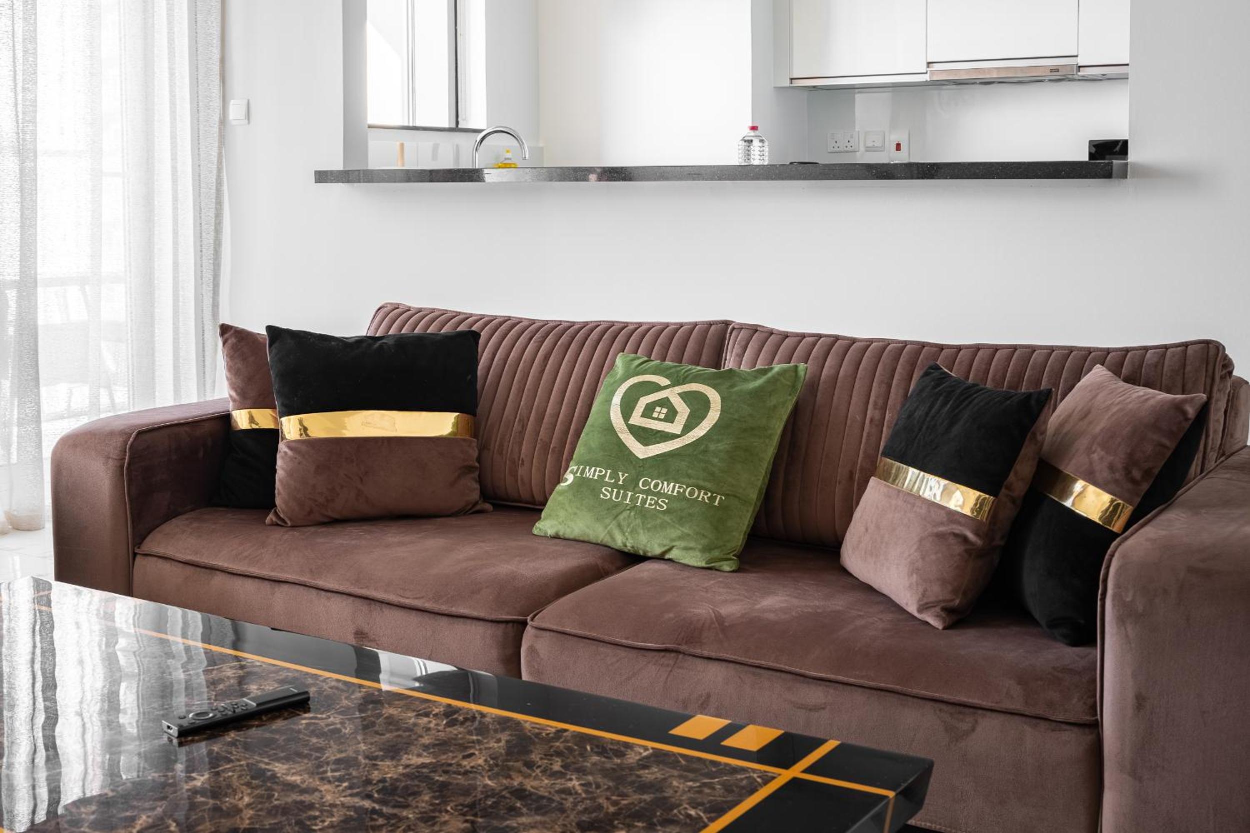 Simply Comfort Vacation Homes Rental Luxury 2Br Apt Stunning Views in Amna Tower