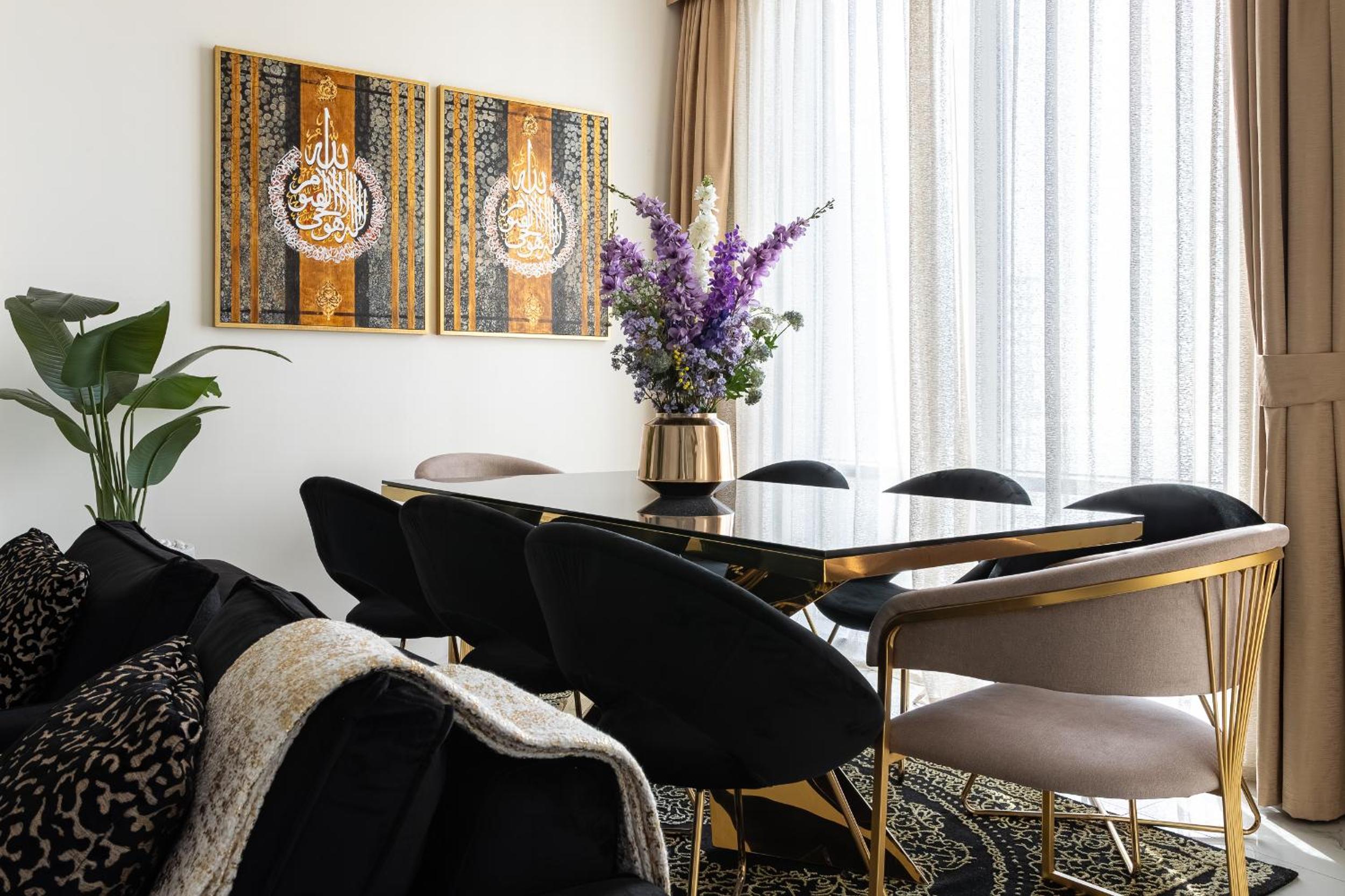 Simply Comfort Vacation Homes Rental Luxury 2Br Apt Stunning Views in Amna Tower
