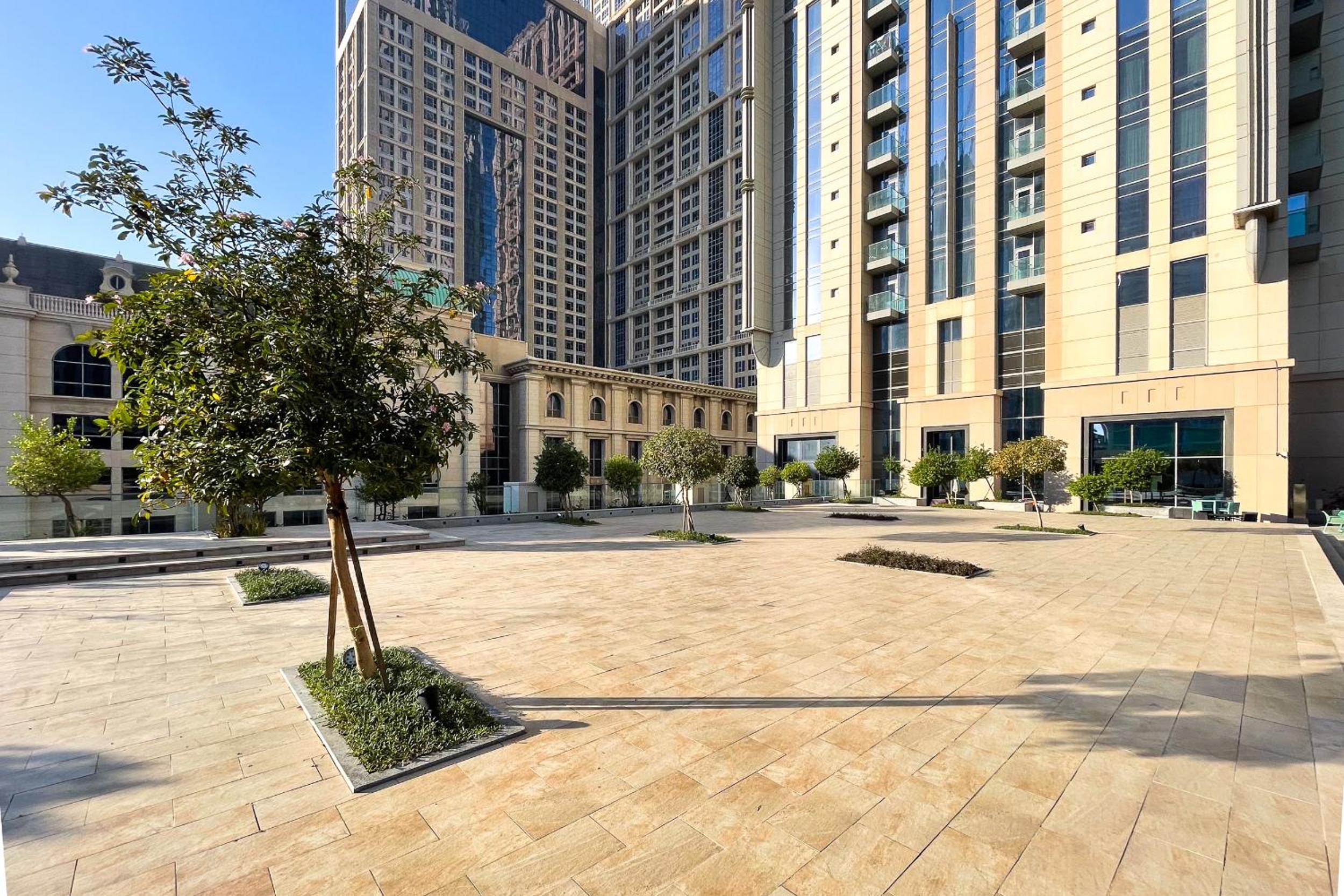 Simply Comfort Vacation Homes Rental Luxury 2Br Apt Stunning Views in Amna Tower