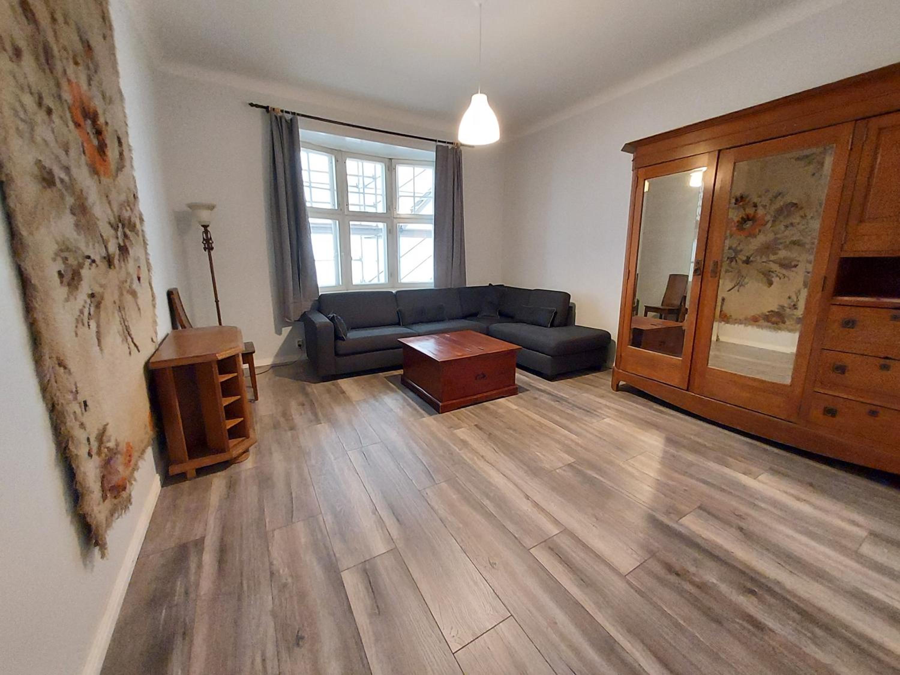 Quiet apartment in the center 76 m2