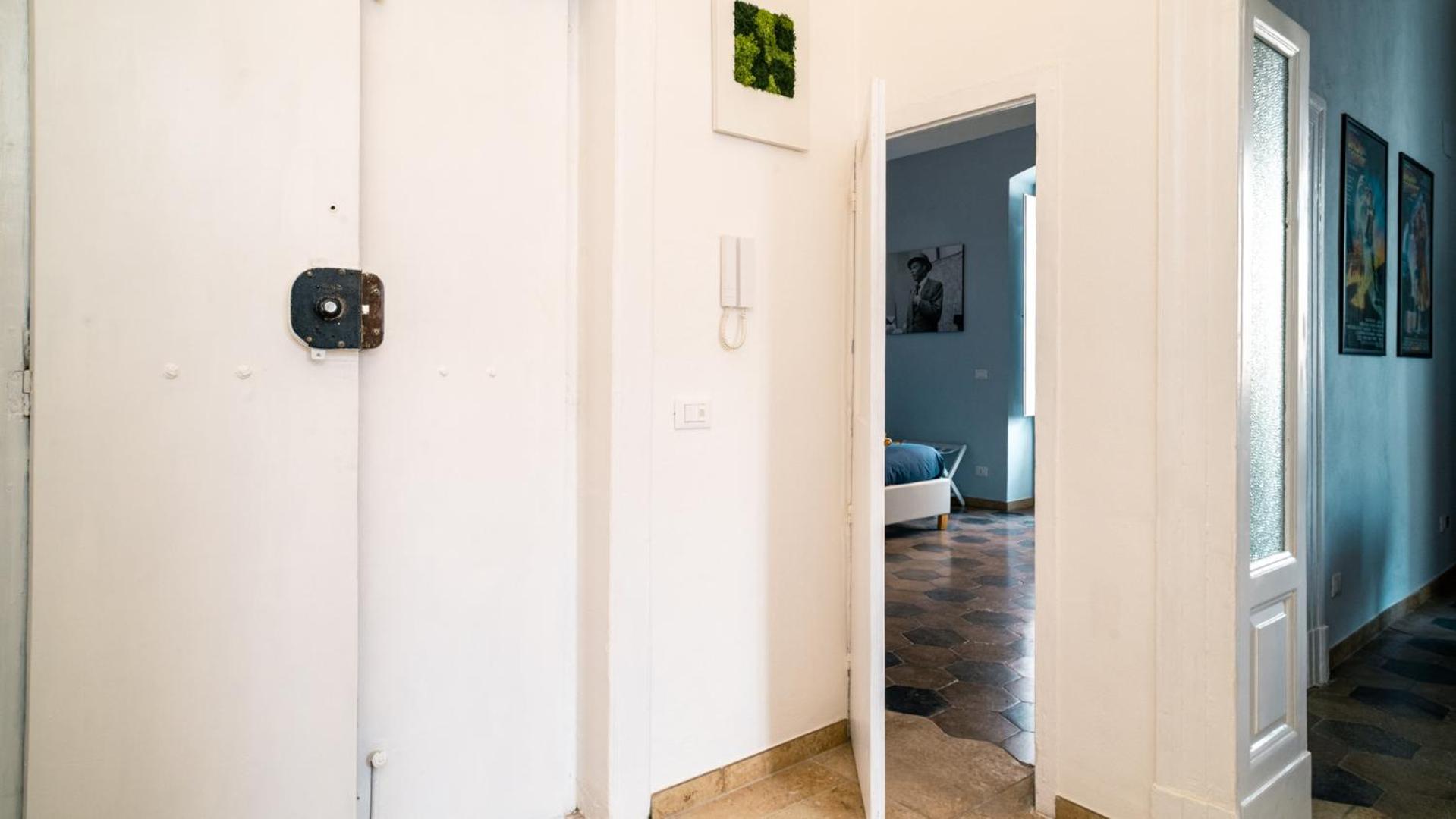 Casa Sinatra by Rentbeat
