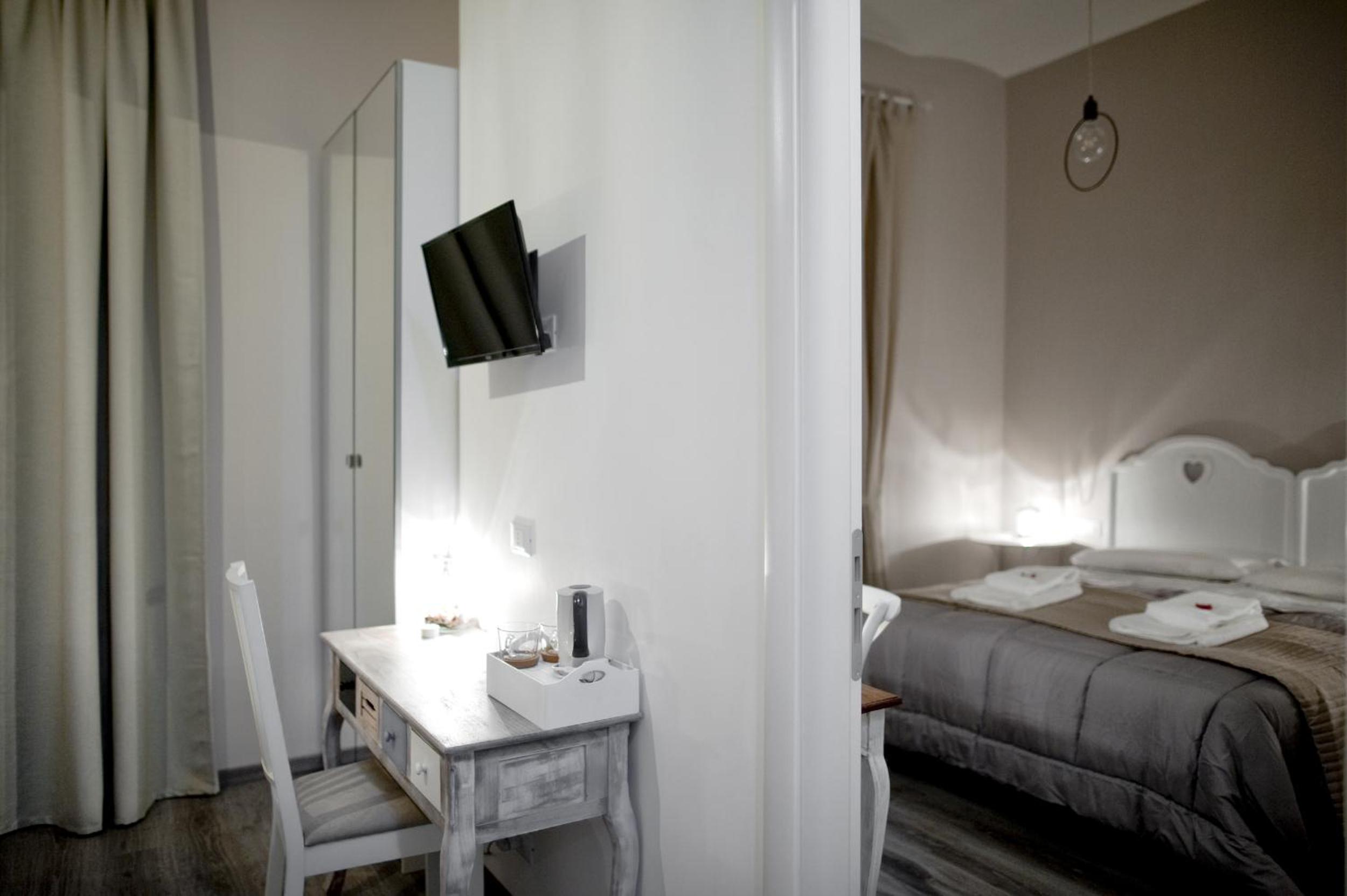 TinkerBell GuestHouse