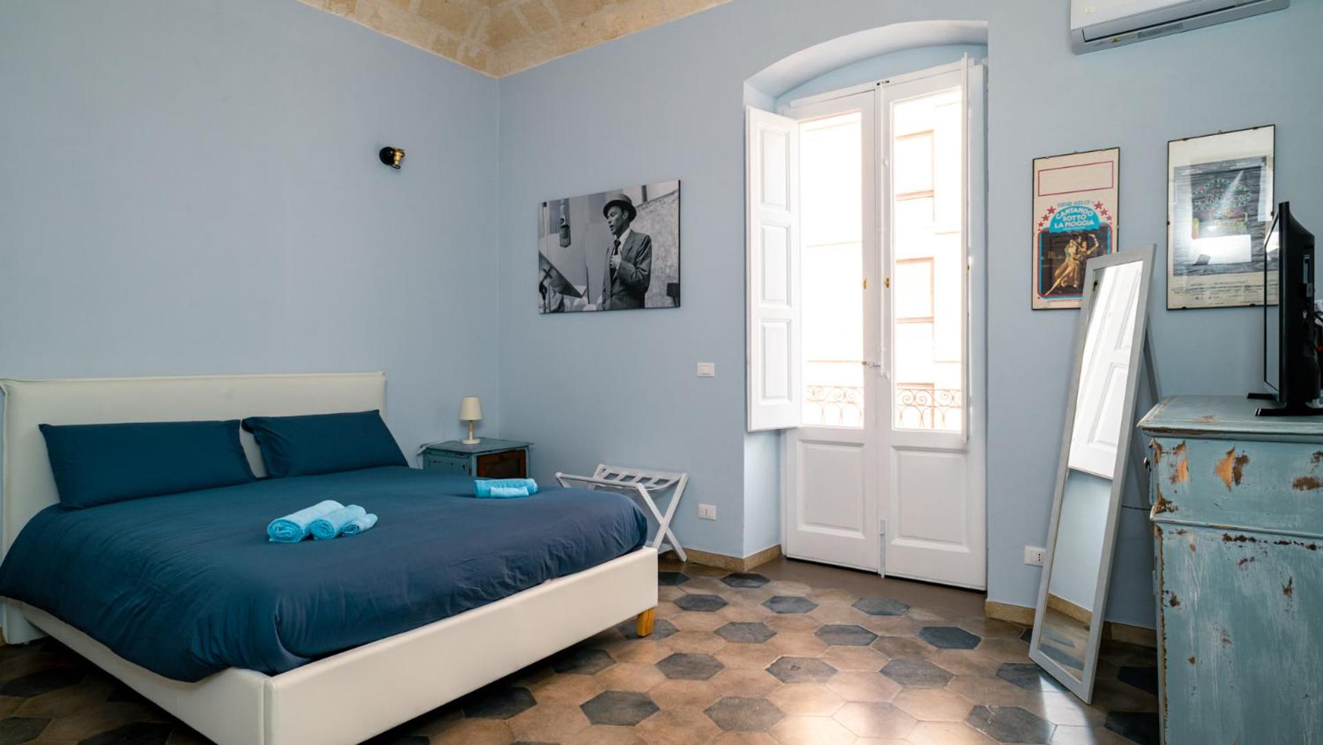 Casa Sinatra by Rentbeat