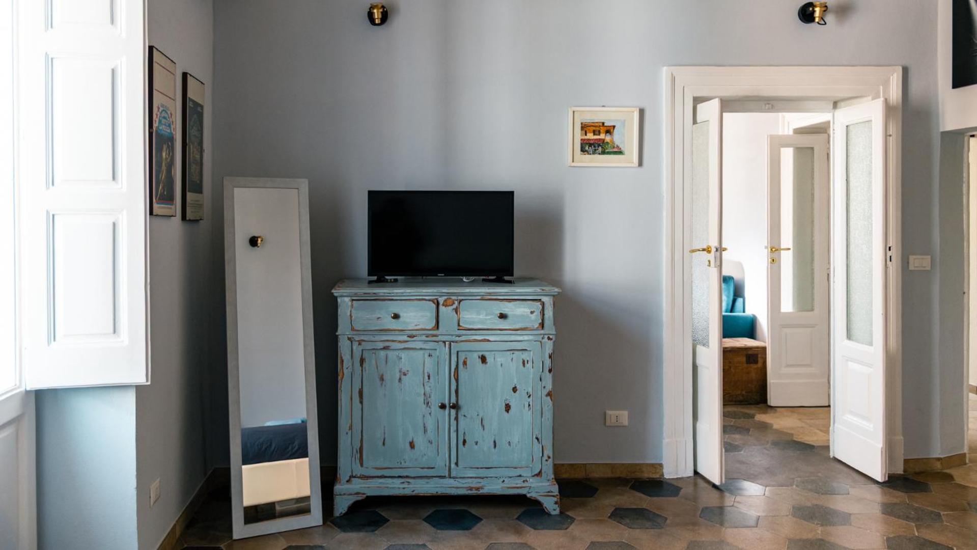 Casa Sinatra by Rentbeat
