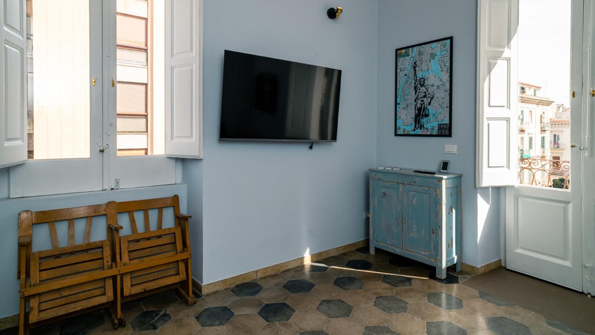Casa Sinatra by Rentbeat