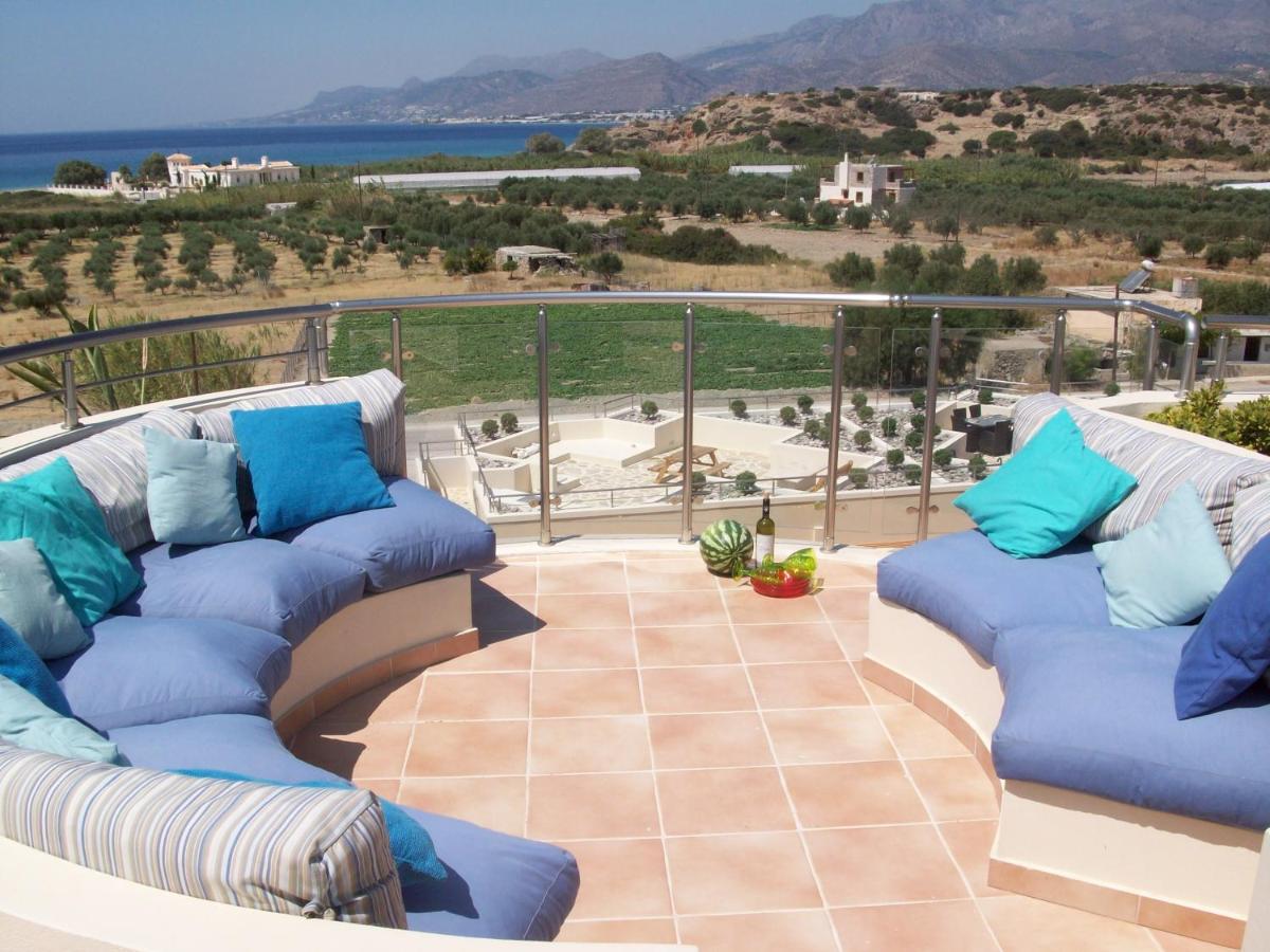 outdoor BBQ area