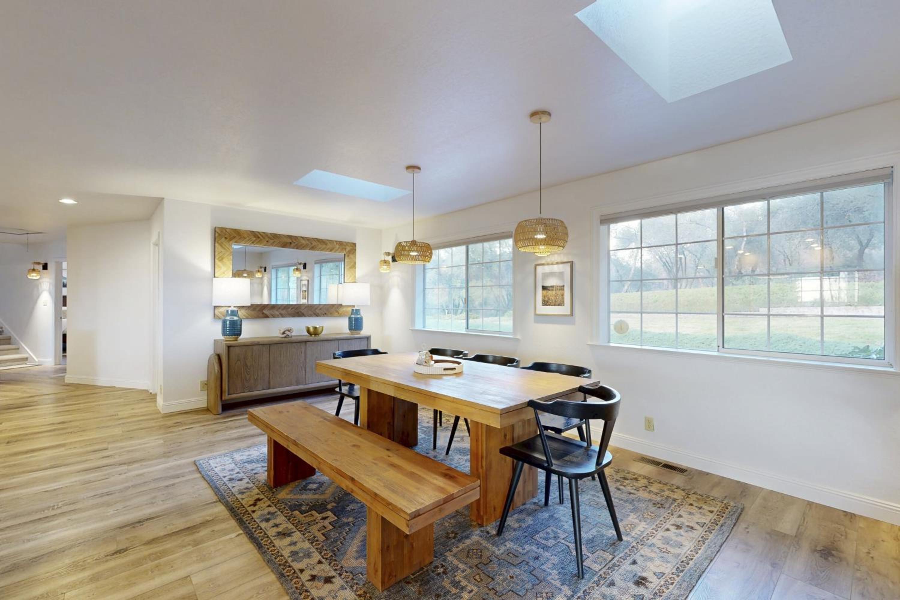 5BR Estate On Acreage with Private Pool, Near Hiking
