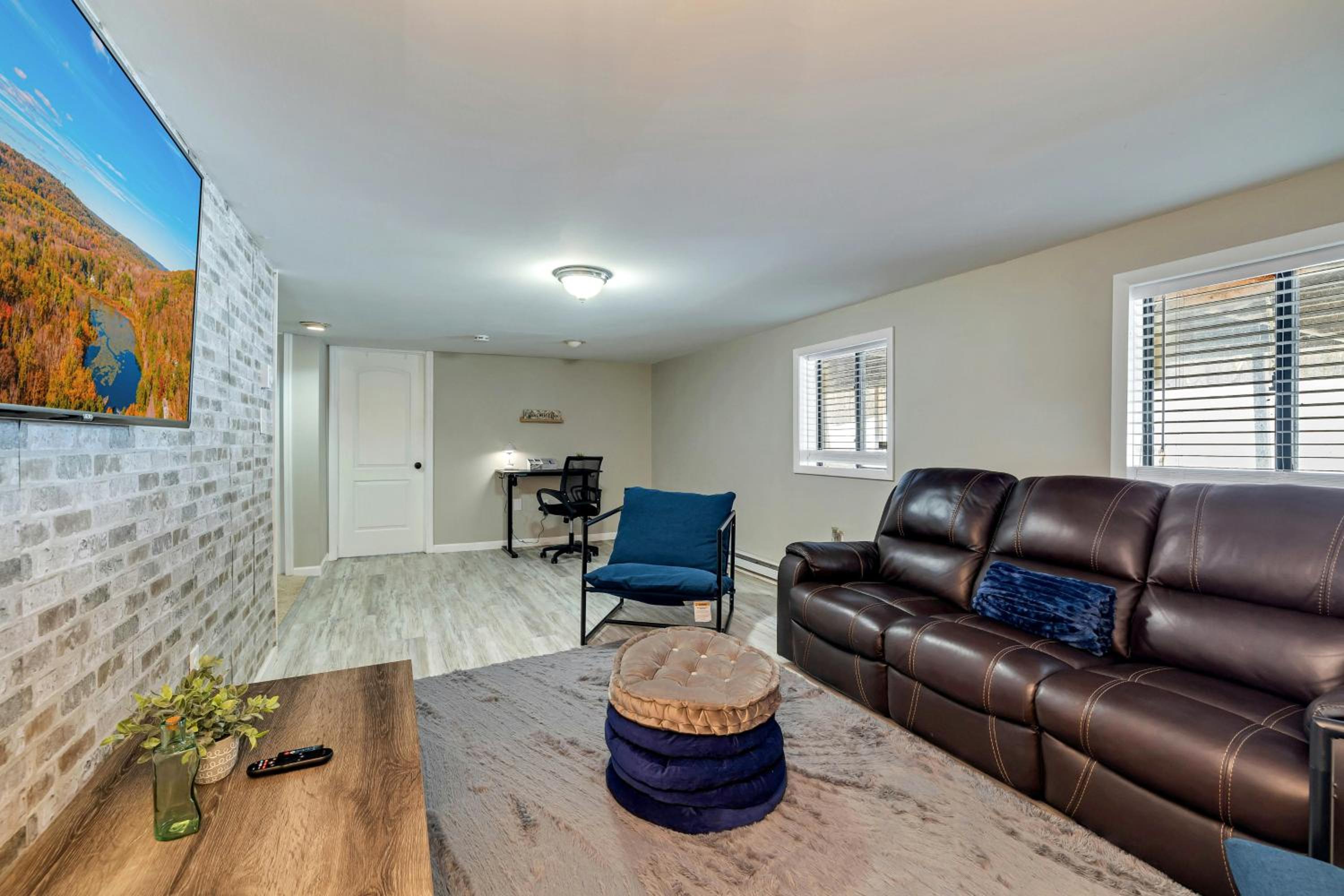 Pool Access! All-Season Family Home in Poconos