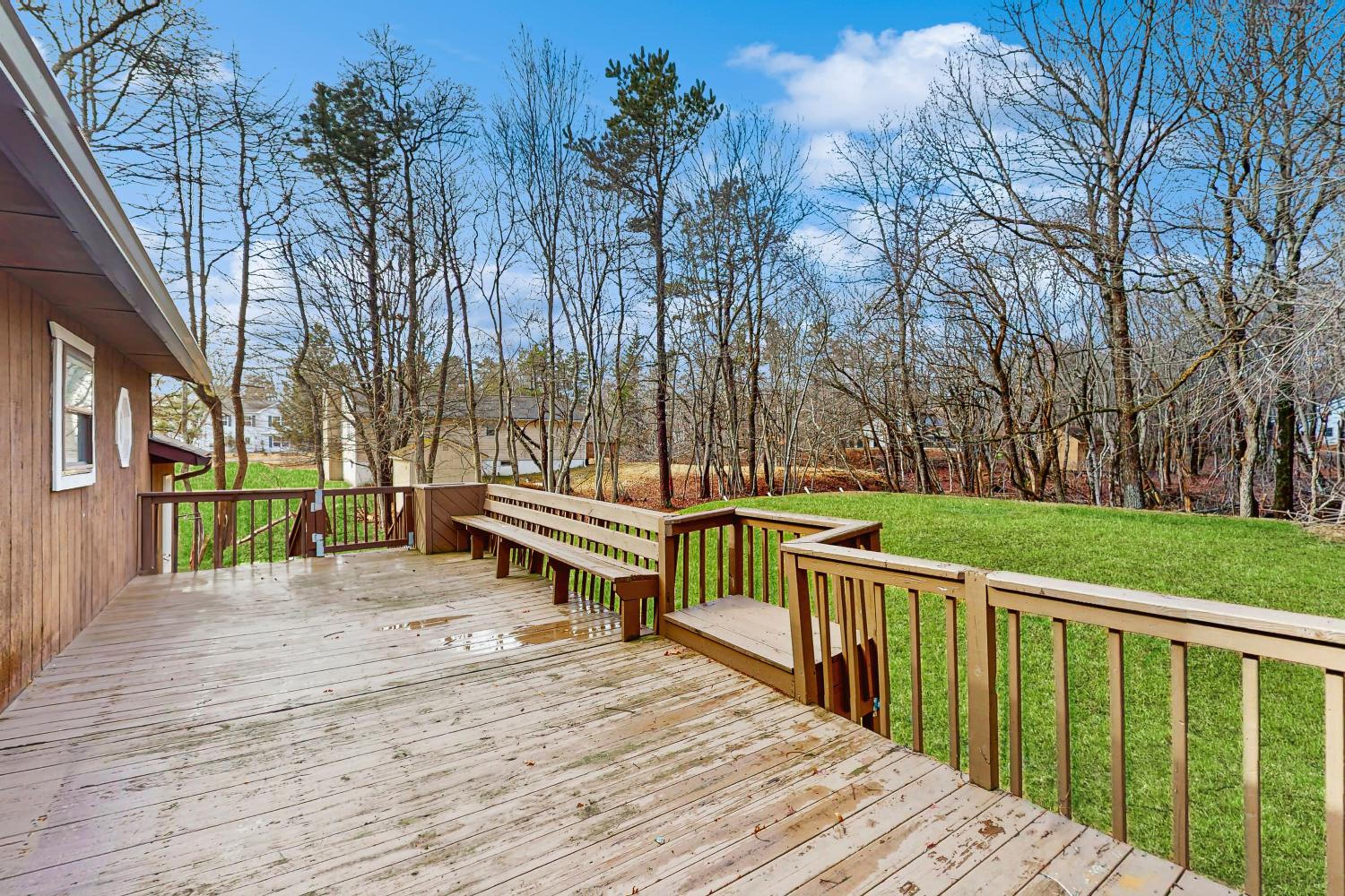 Pool Access! All-Season Family Home in Poconos