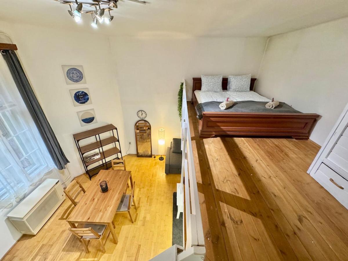 K16 Central Spacious 2BR