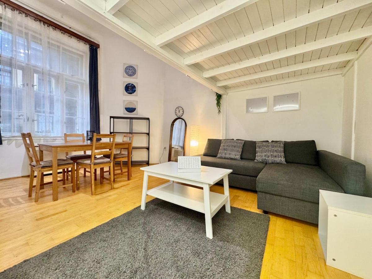 K16 Central Spacious 2BR