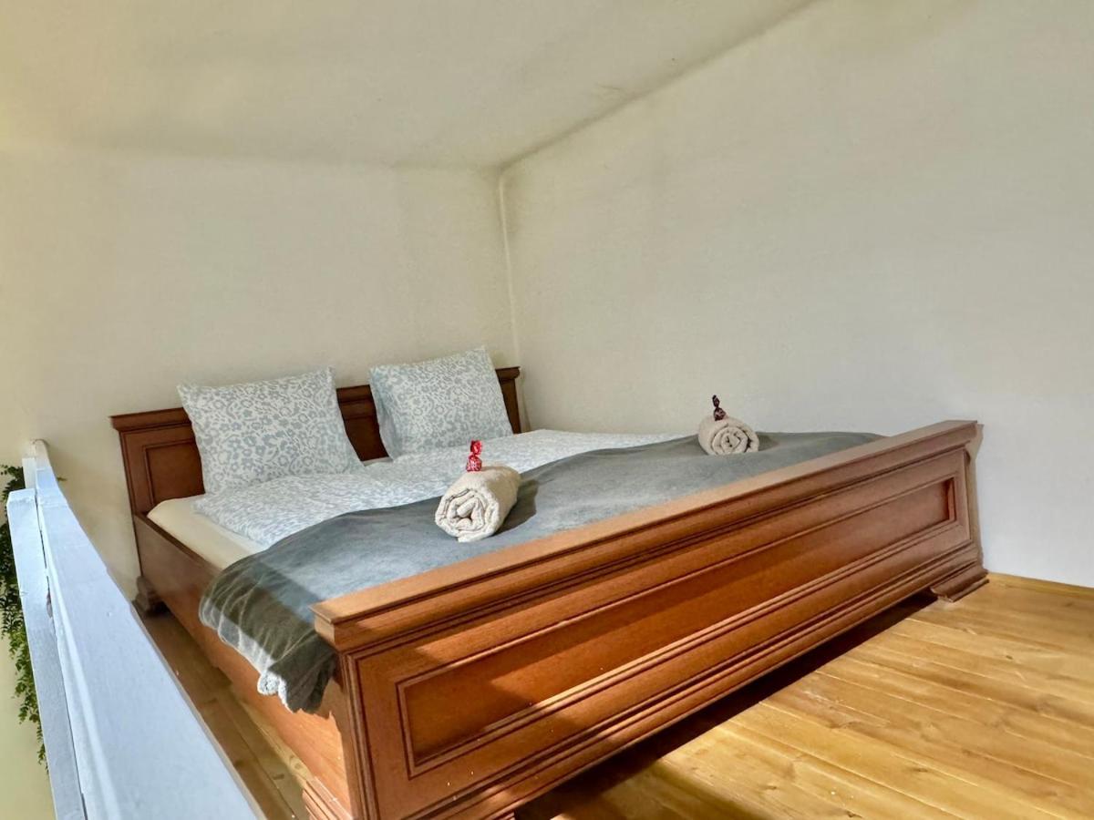 K16 Central Spacious 2BR
