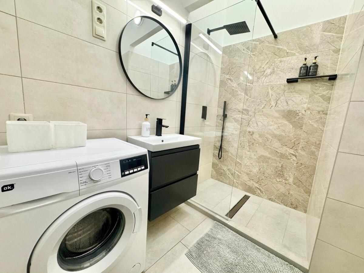 K16 Central Spacious 2BR